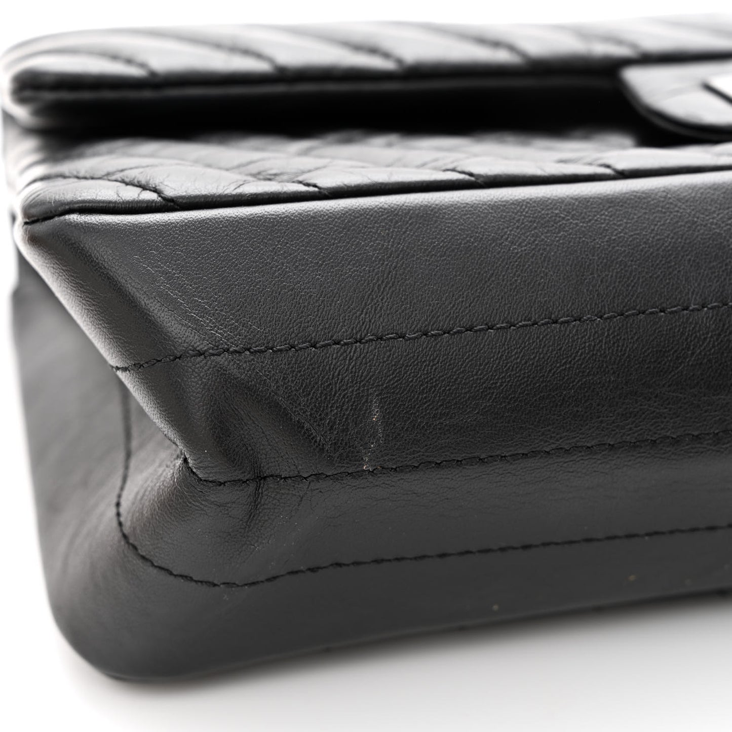 Aged Calfskin Chevron Quilted 2.55 Reissue 225 Flap So Black