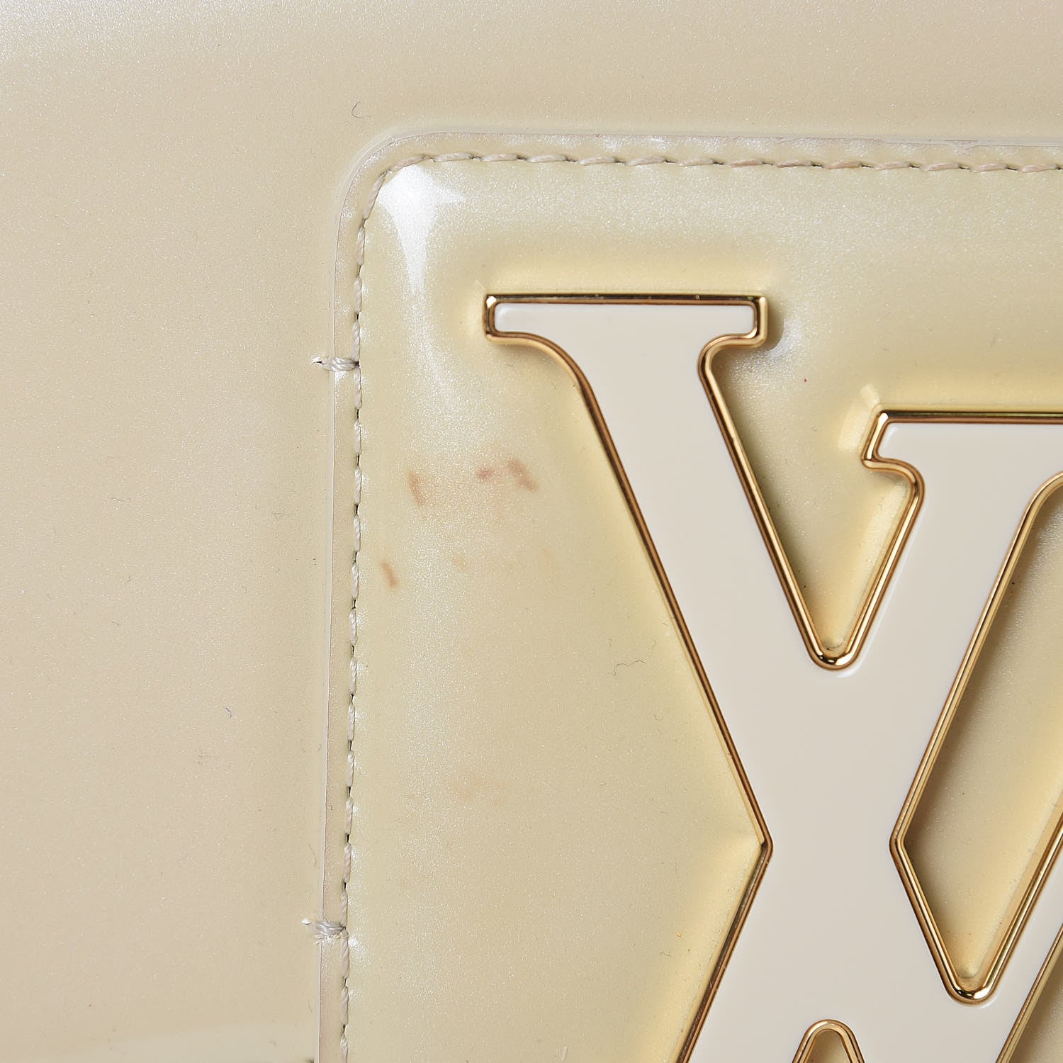 Louis Vuitton Patent Sobe Clutch Blanc Corail 15 of 15