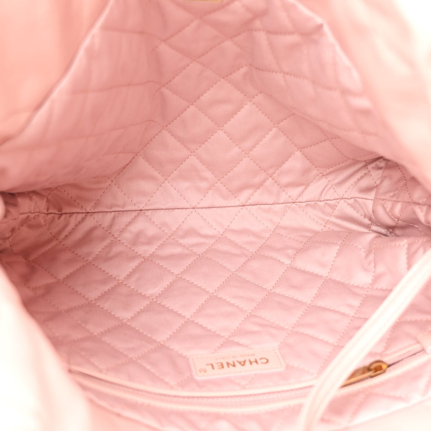 Shiny Calfskin Quilted Small Chanel 22 Rose