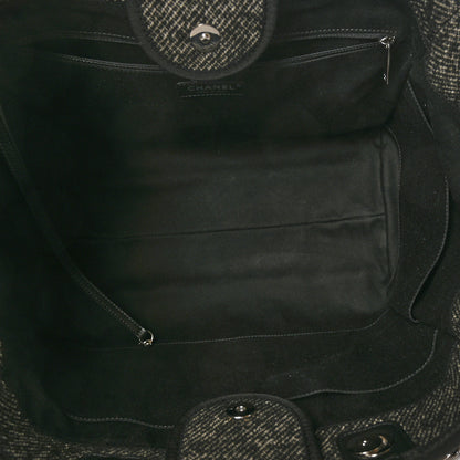 Chanel Mixed Fibers Calfskin Medium Deauville Tote Black 5 of 10