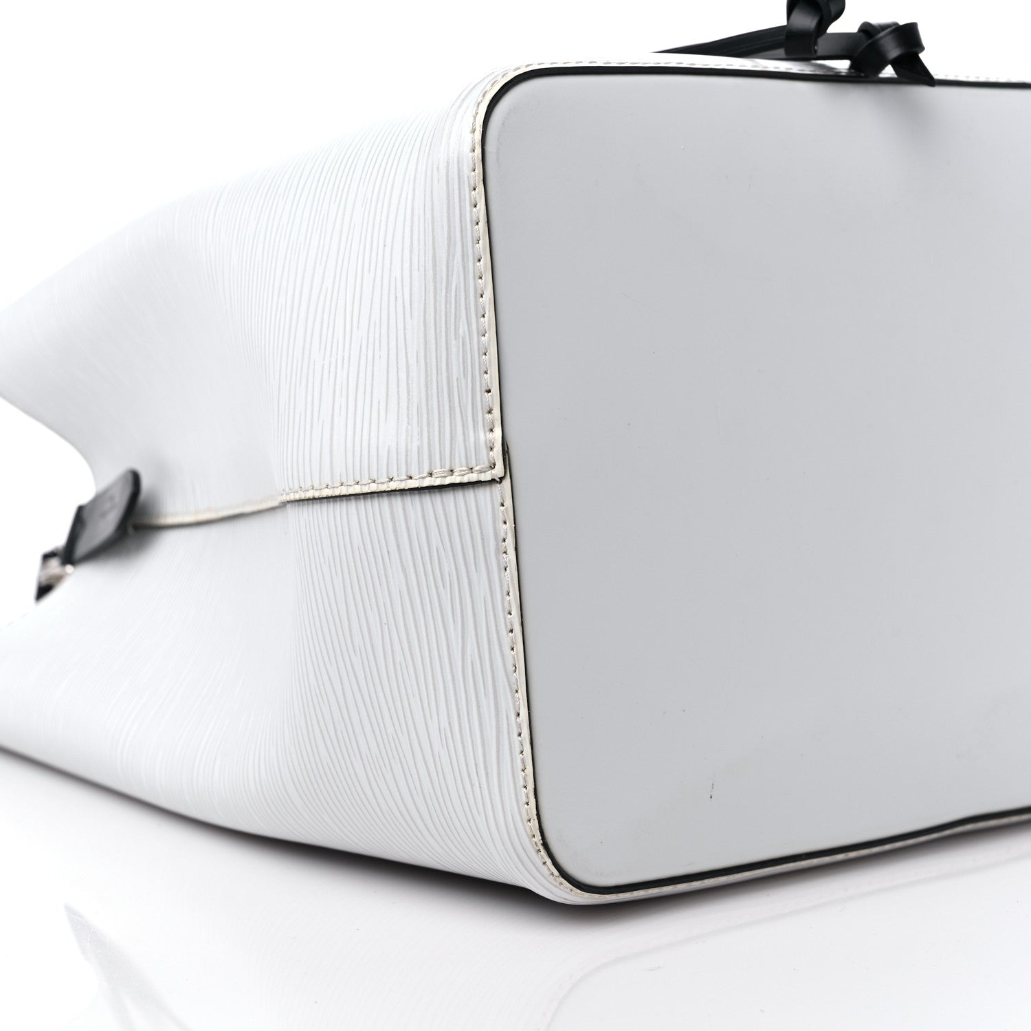 Louis Vuitton Epi Neonoe White 8 of 9