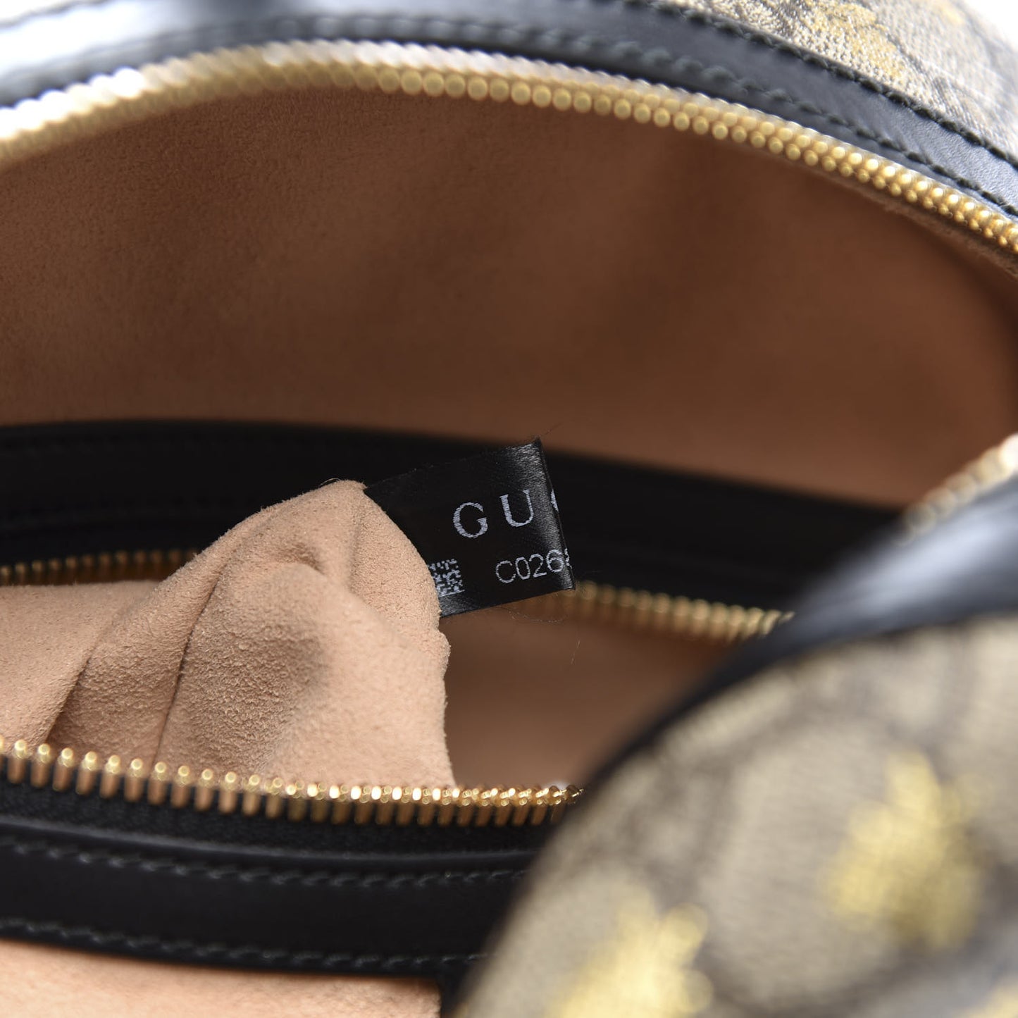 GG Supreme Monogram Bees Print Small Day Backpack Beige Oro Black