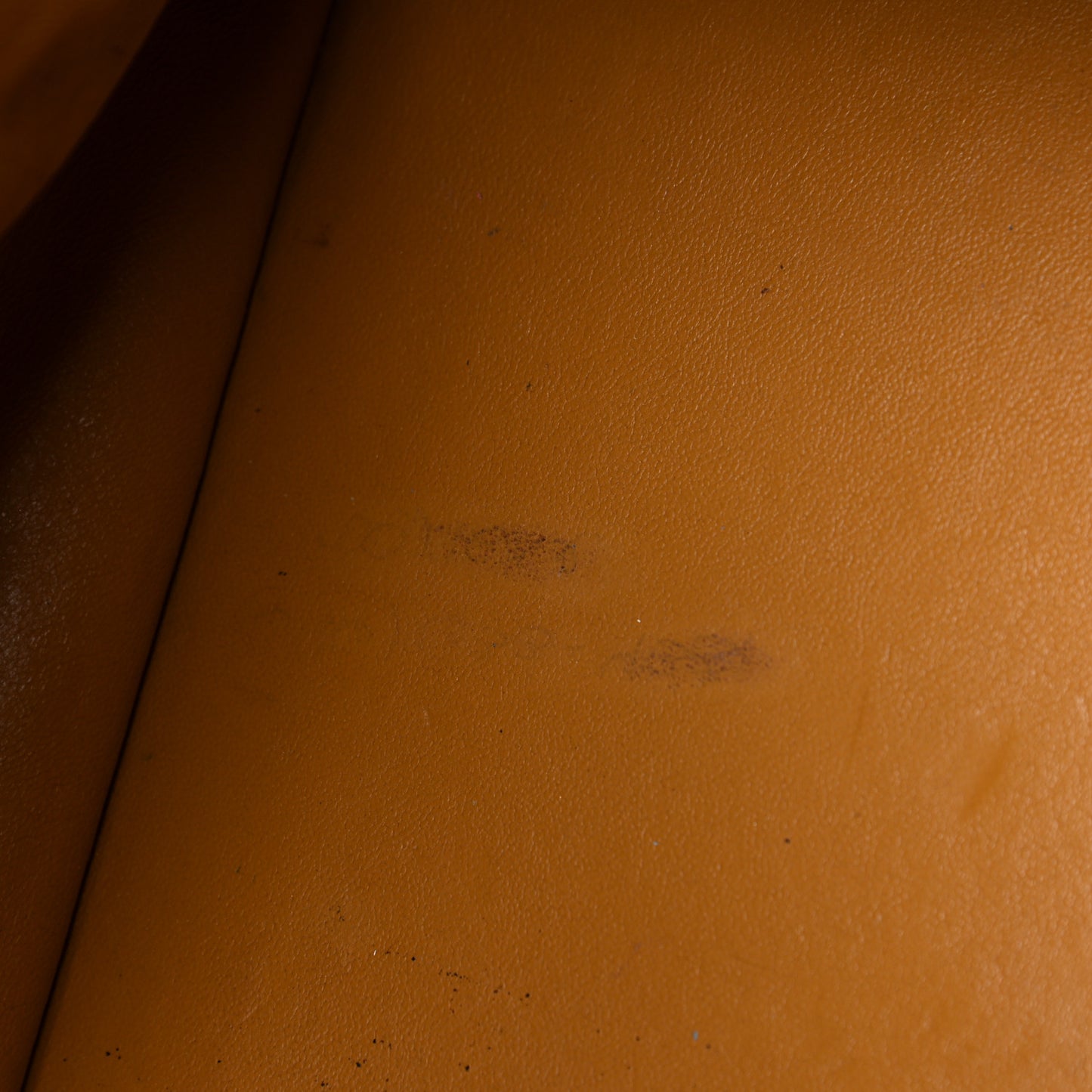 Suede Medium Phantom Luggage Amber