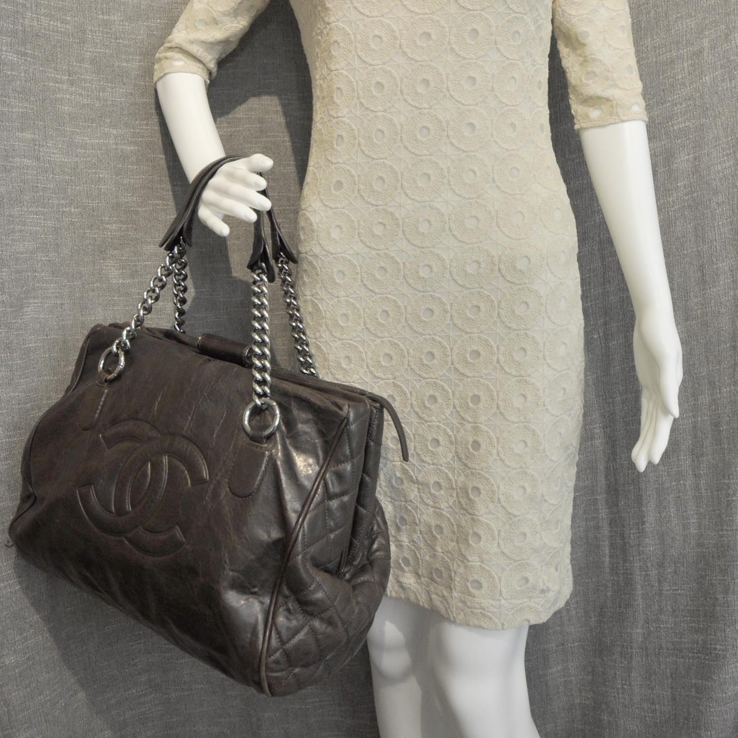 Leather Large Frame Tote Dark Brown