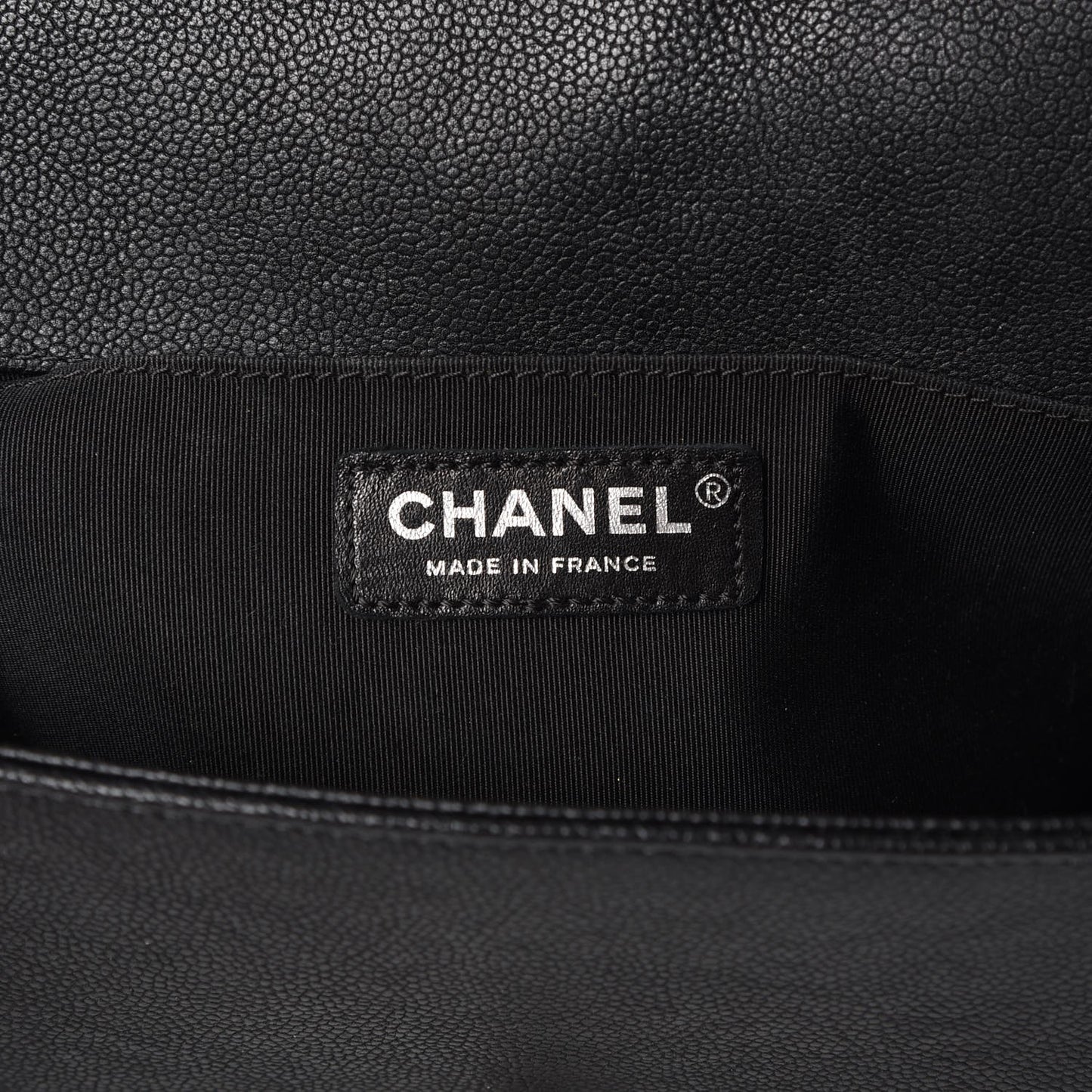 Caviar Quilted Medium Boy Flap Black