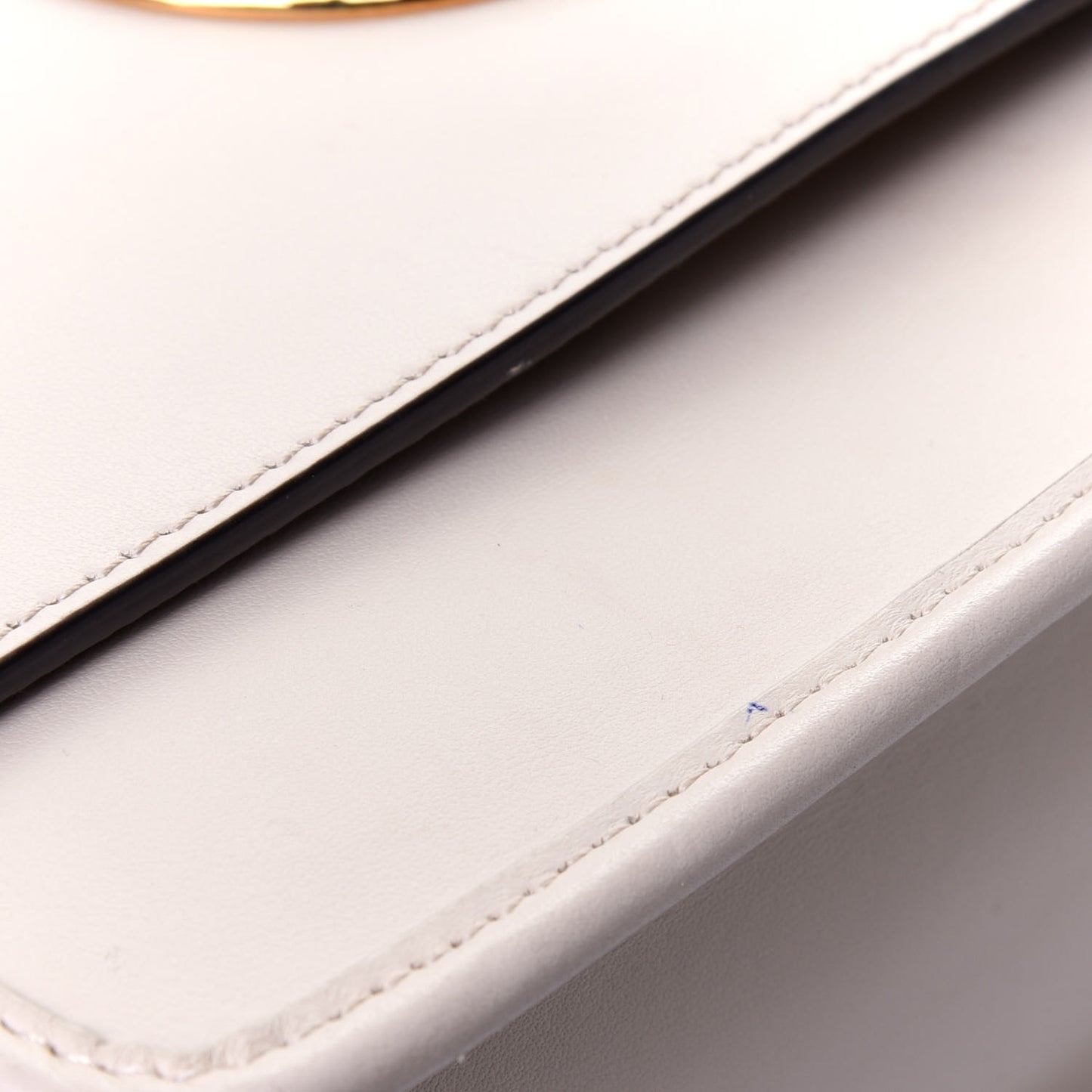 Vitello Century Opaco F is Fendi Kan I Shoulder Bag Camelia