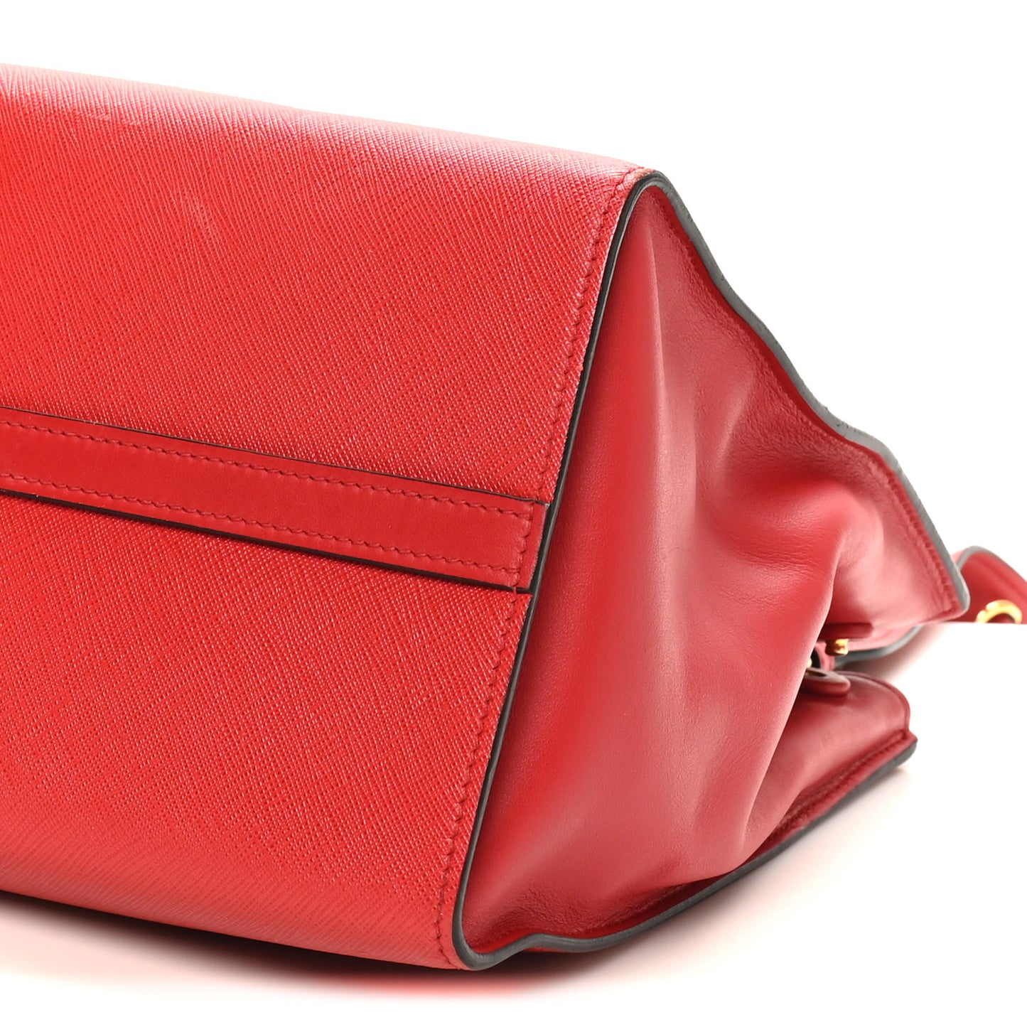 Saffiano City Calfskin Medium Esplanade Rosso