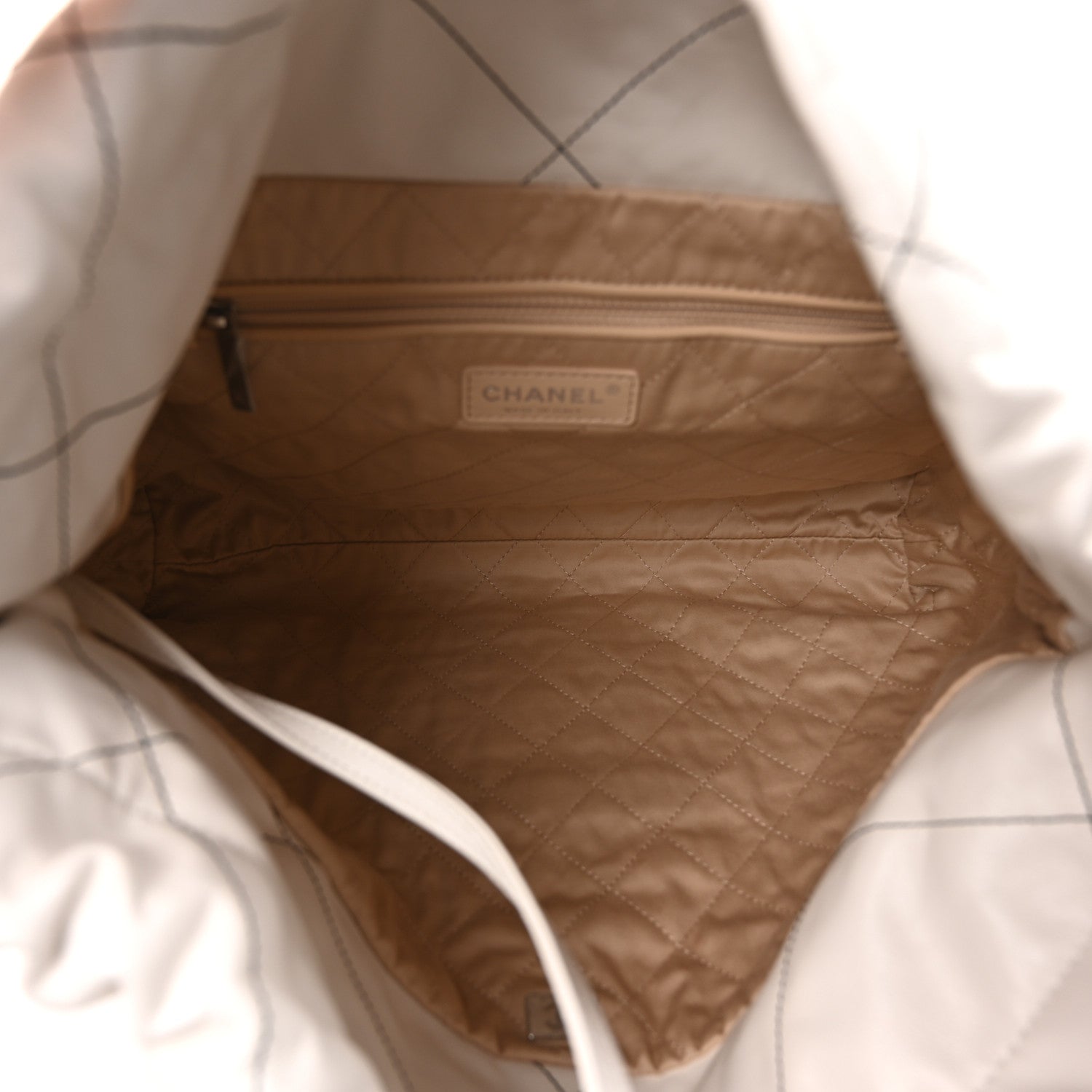 Chanel Shiny Calfskin Quilted Chanel 22 White Black 6 of 11