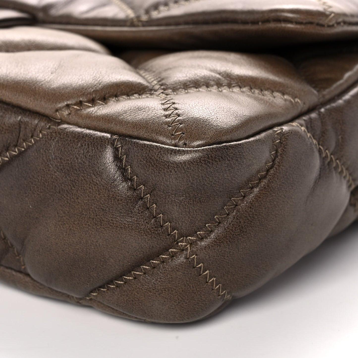 Calfskin Small Bubble Quilt Flap Brown