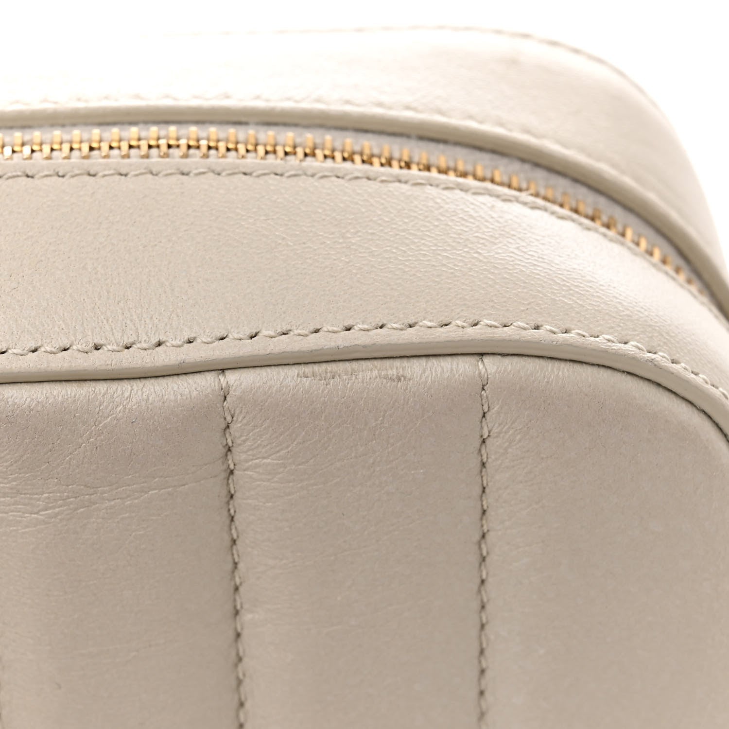 Saint Laurent Lambskin Matelasse Monogram Vicky Camera Bag White 19 of 23