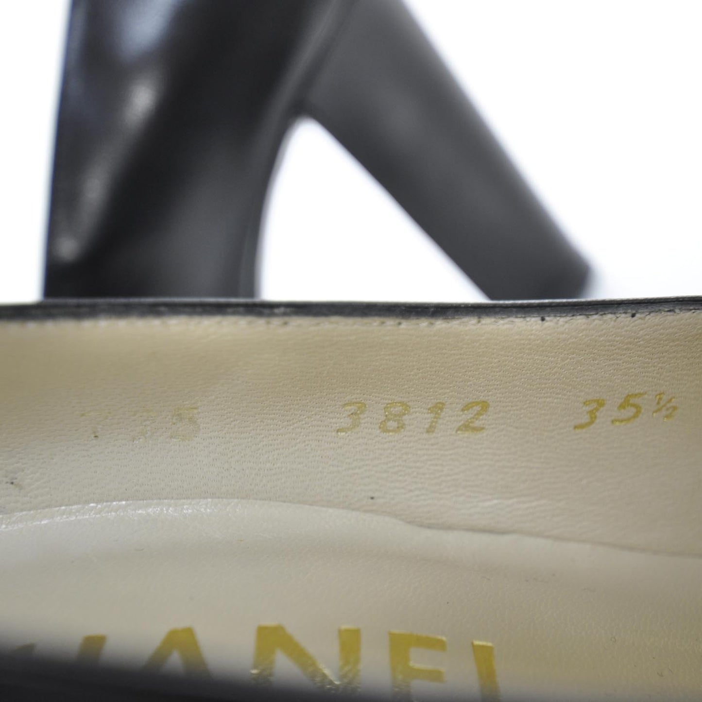 Leather Cap Toe Heels 35.5 Black