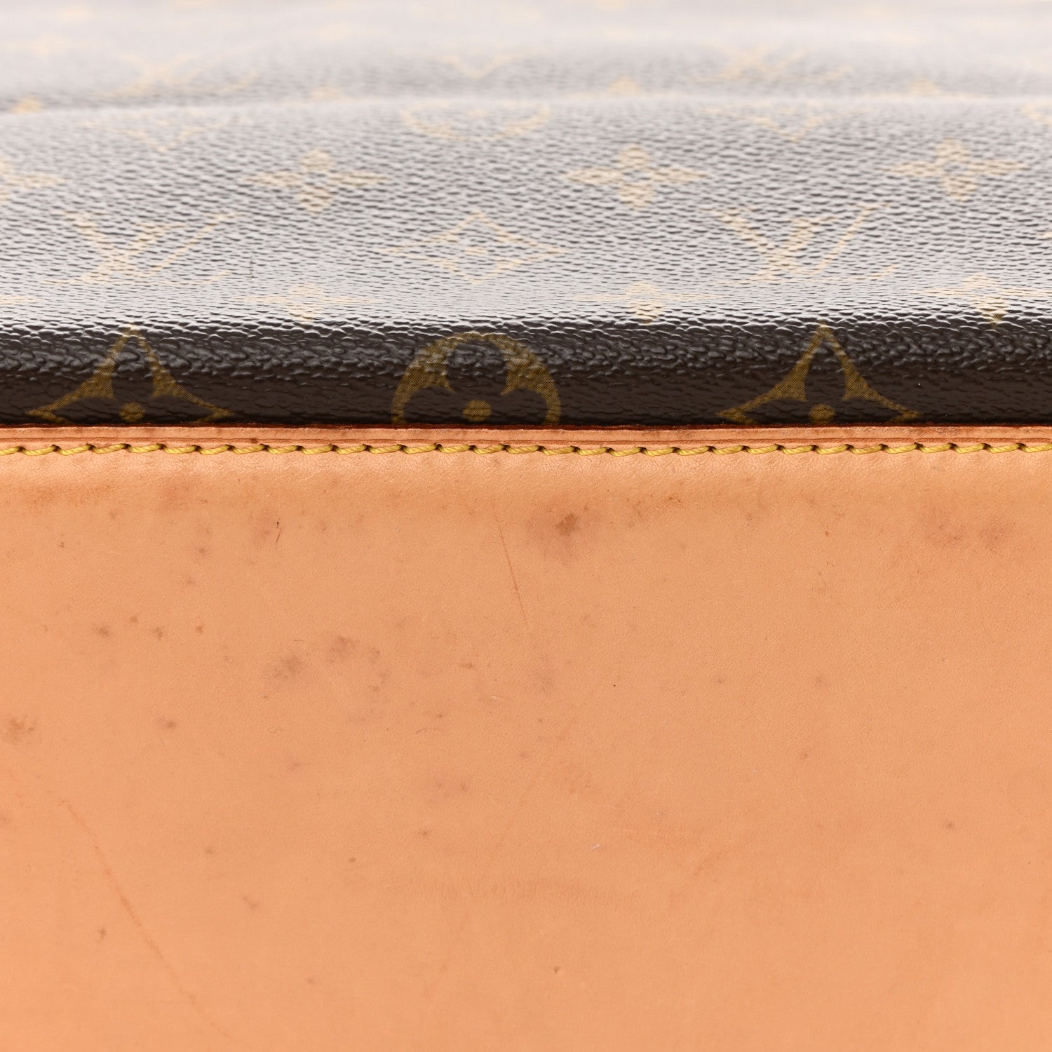 Louis Vuitton Monogram Cabas Mezzo 10 of 16
