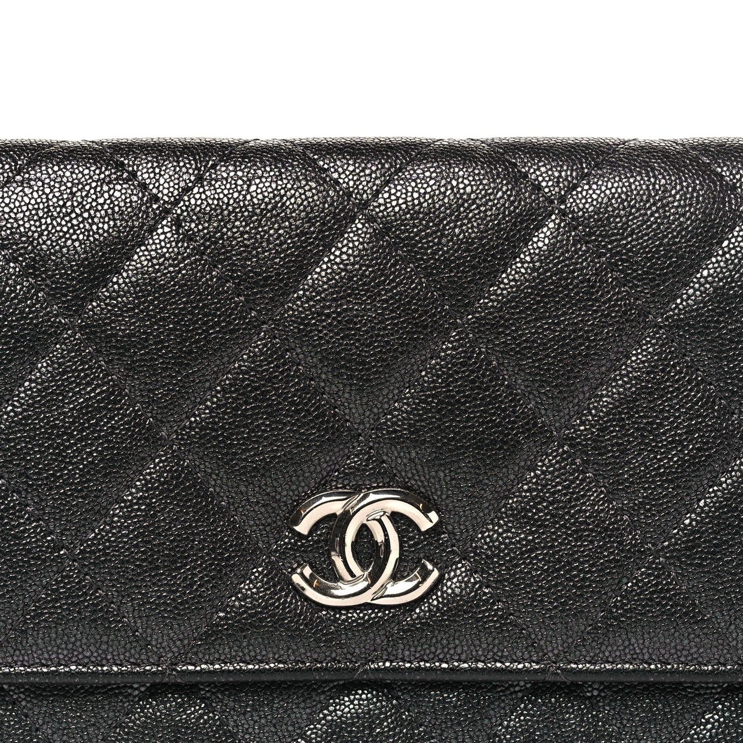Iridescent Caviar Quilted Classic Pouch Clutch Black
