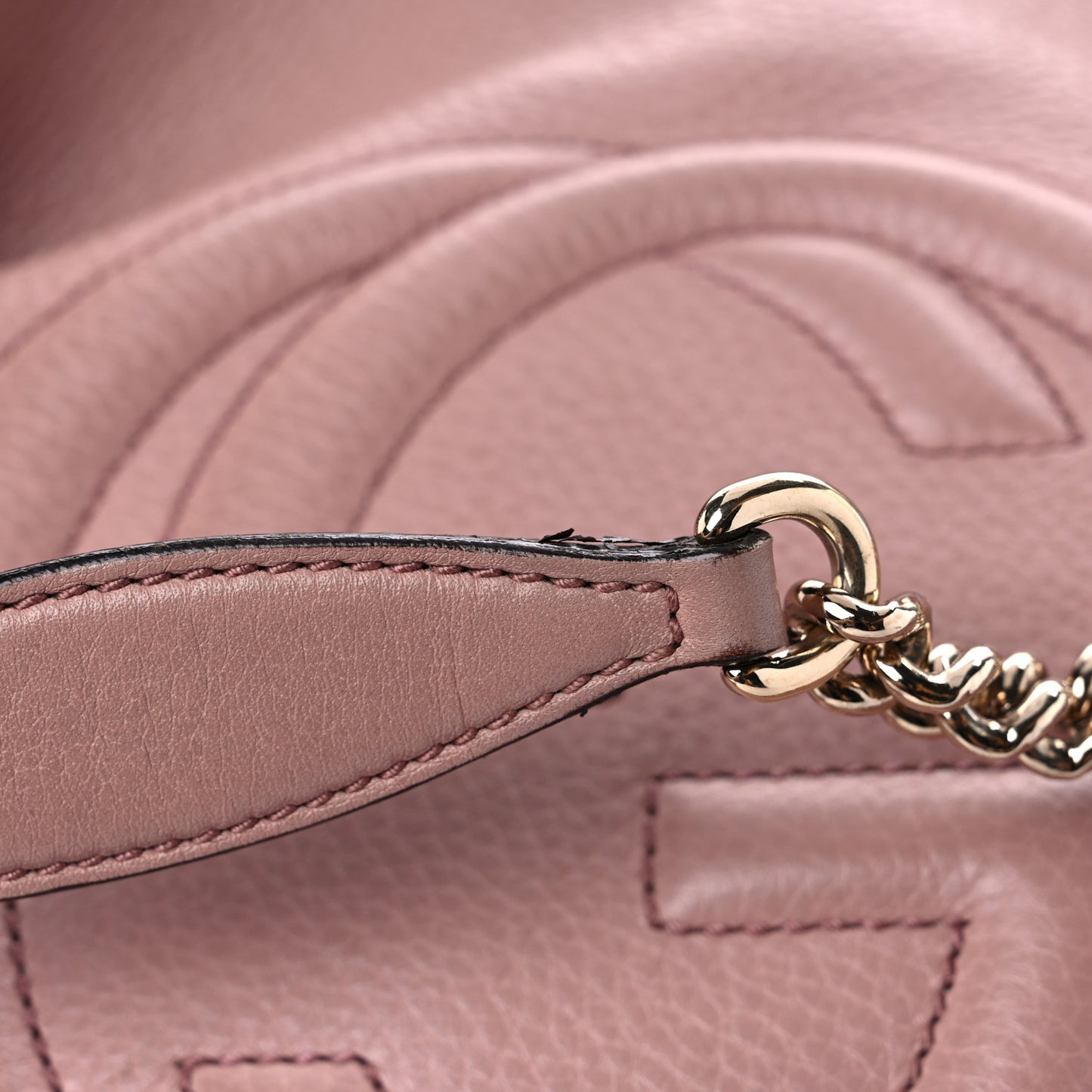 Pebbled Calfskin Medium Soho Chain Shoulder Bag Dark Cipria