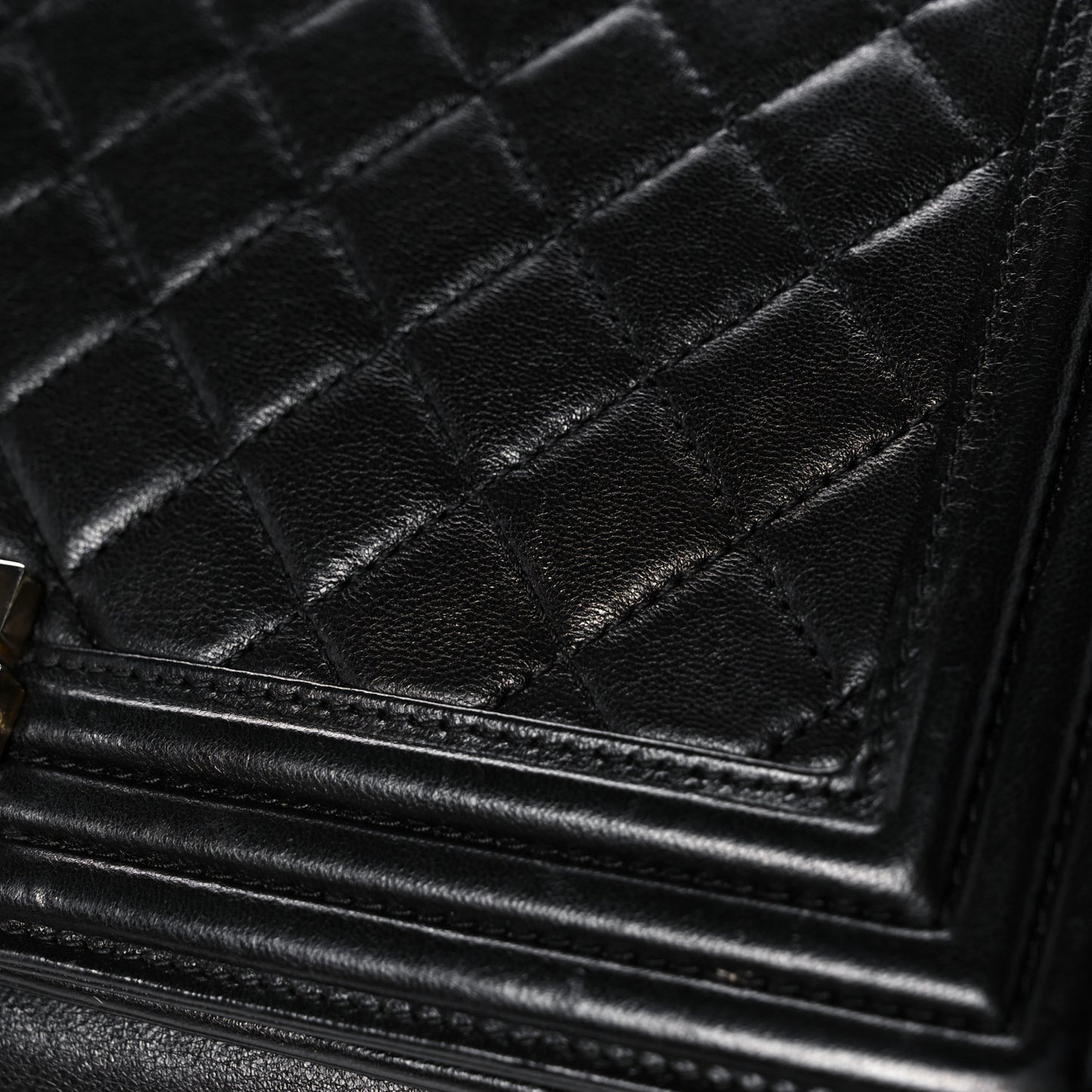 Lambskin Quilted New Medium Boy Flap Black