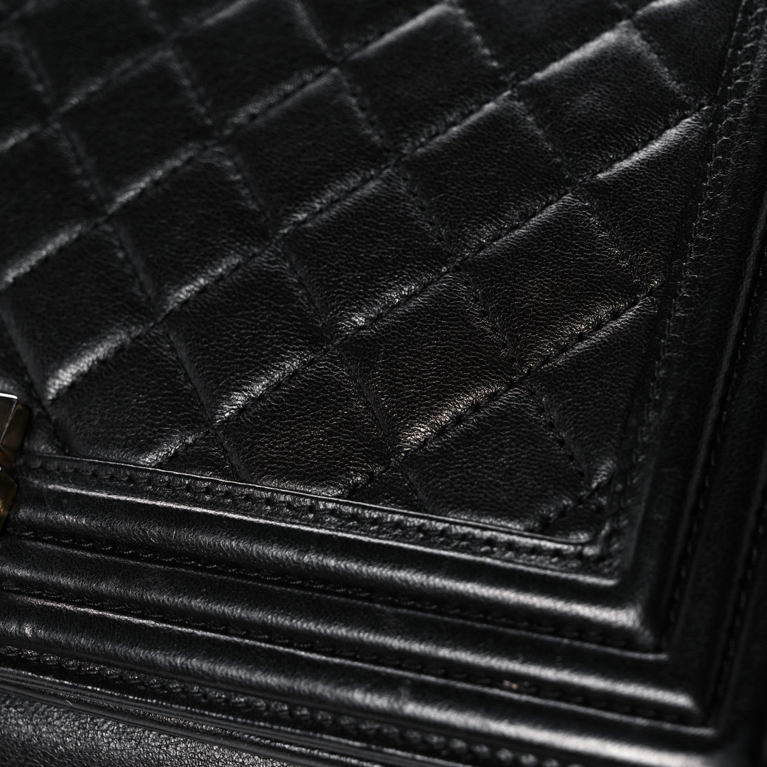 Chanel Lambskin Quilted New Medium Boy Flap Black 15 of 21