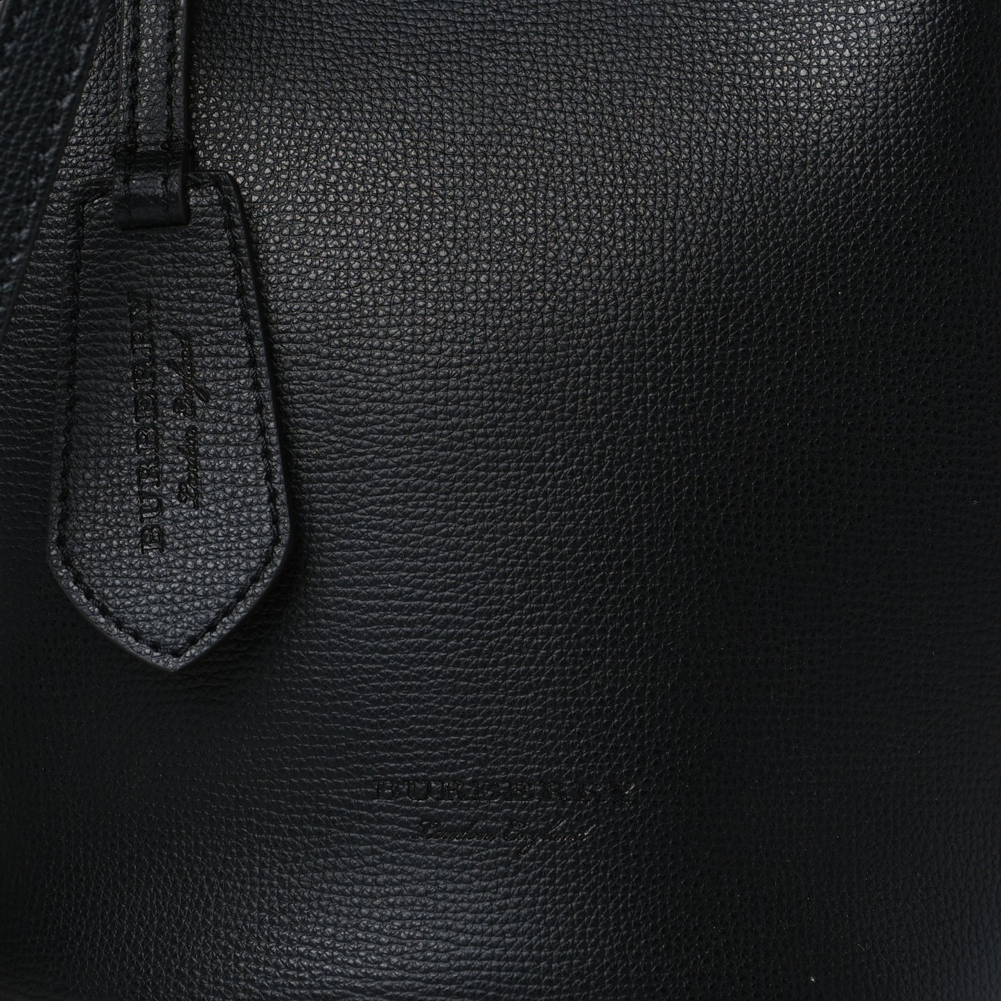 London Grainy Calfskin Small Lorne Bucket Crossbody Black