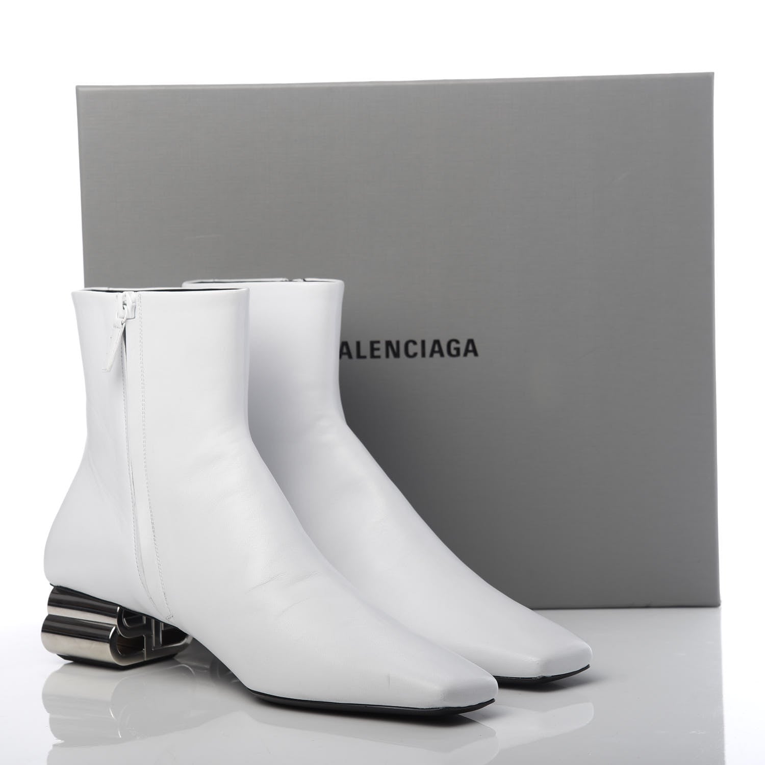 Balenciaga Shiny Sheepskin Typo Ankle Booties 39 White 10 of 11