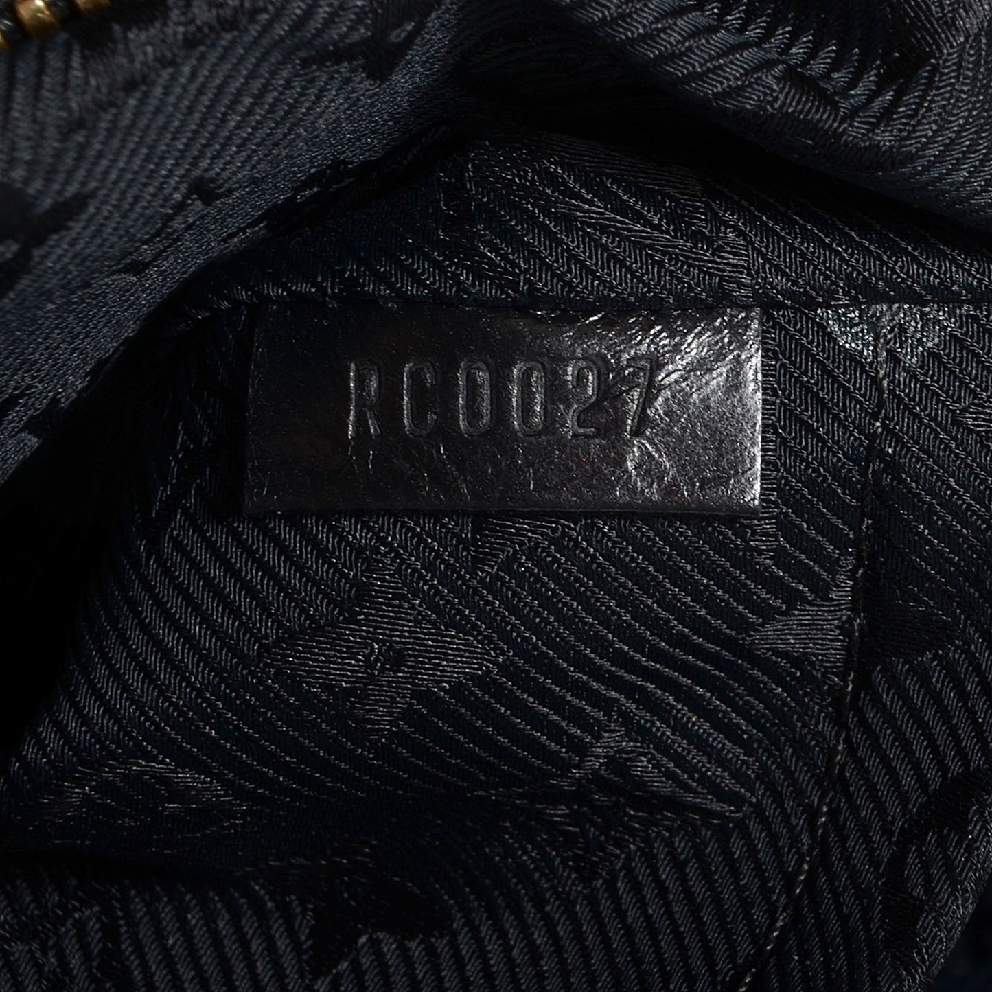 Lambskin Riveting Black