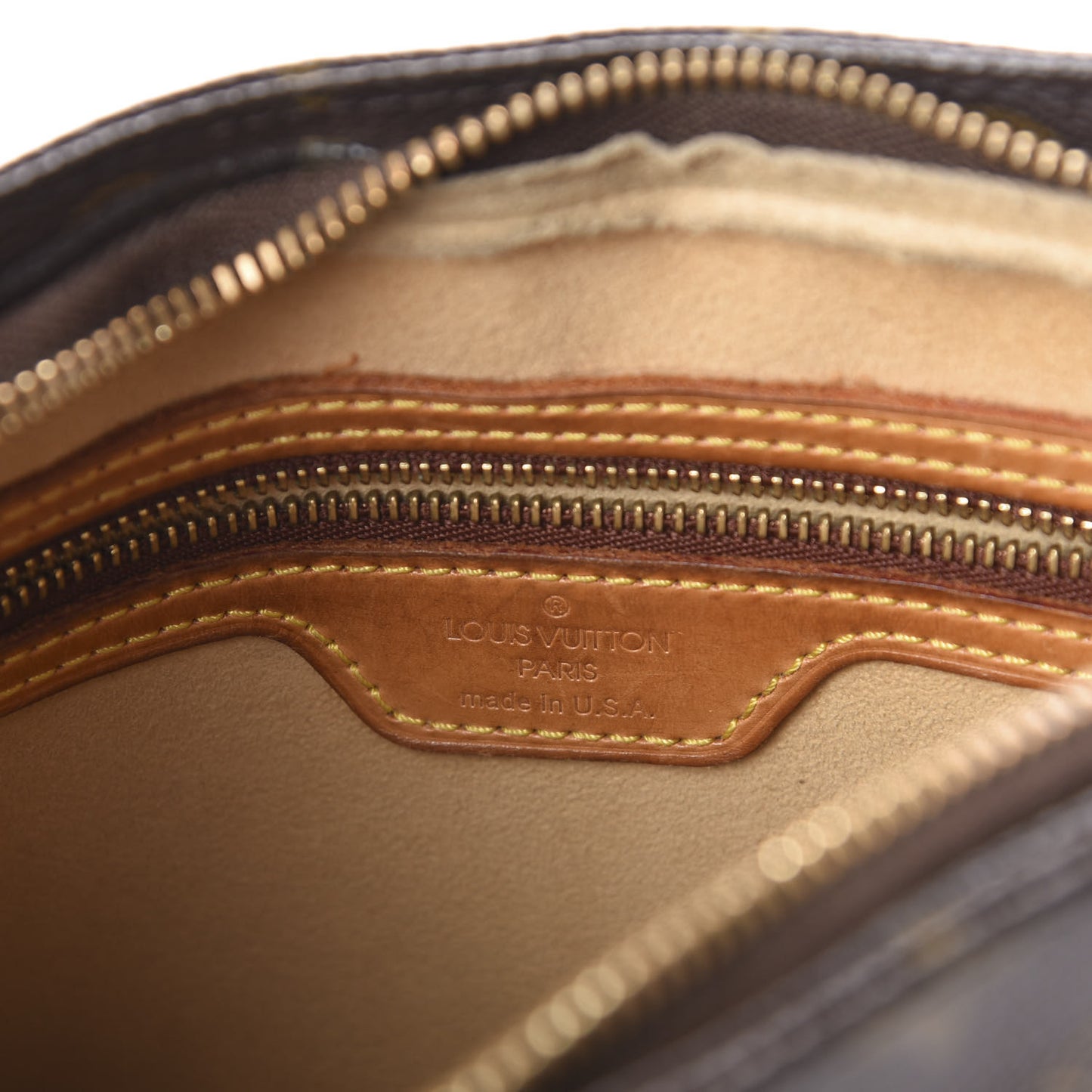 Monogram Looping MM
