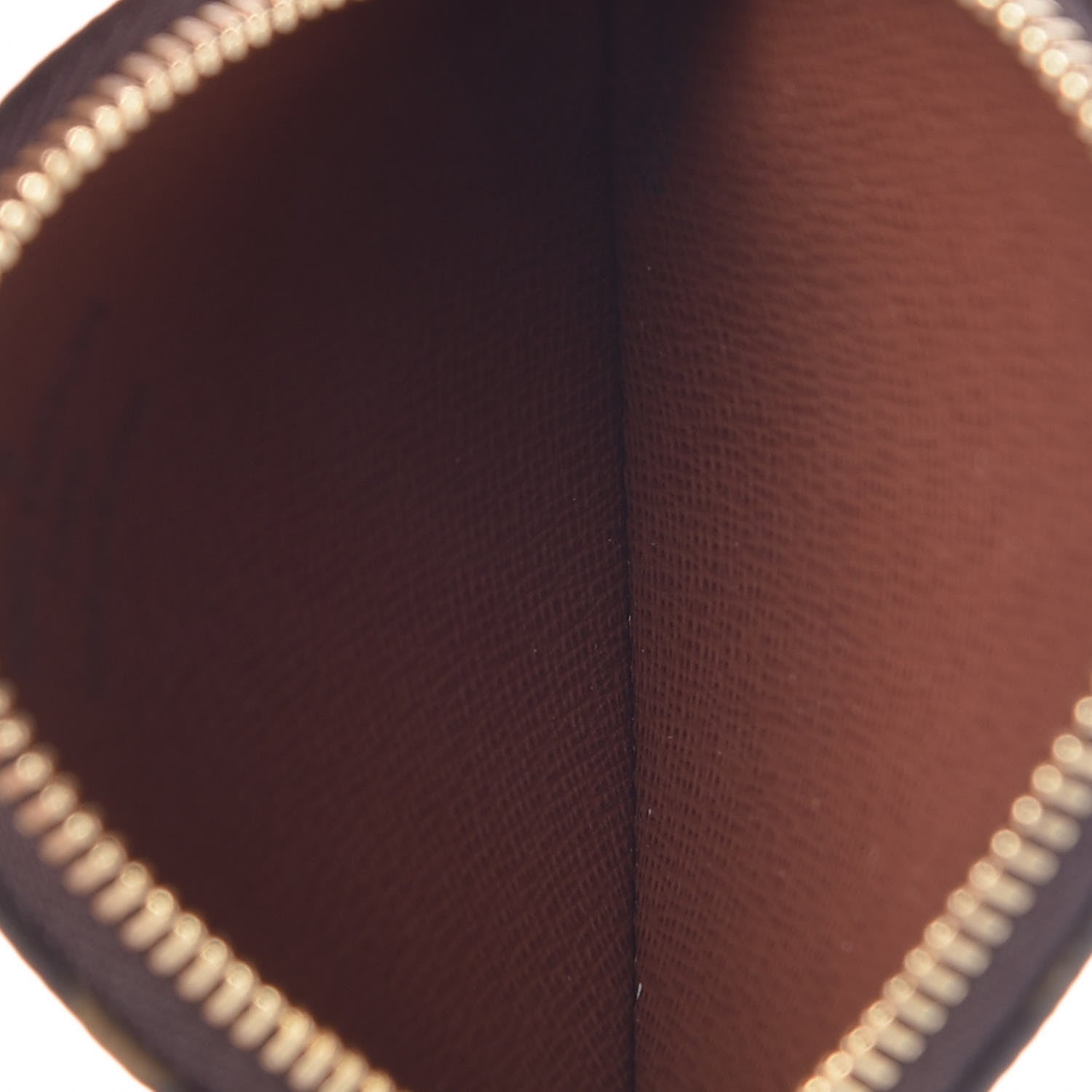 Louis Vuitton Monogram Round Coin Purse 5 of 8