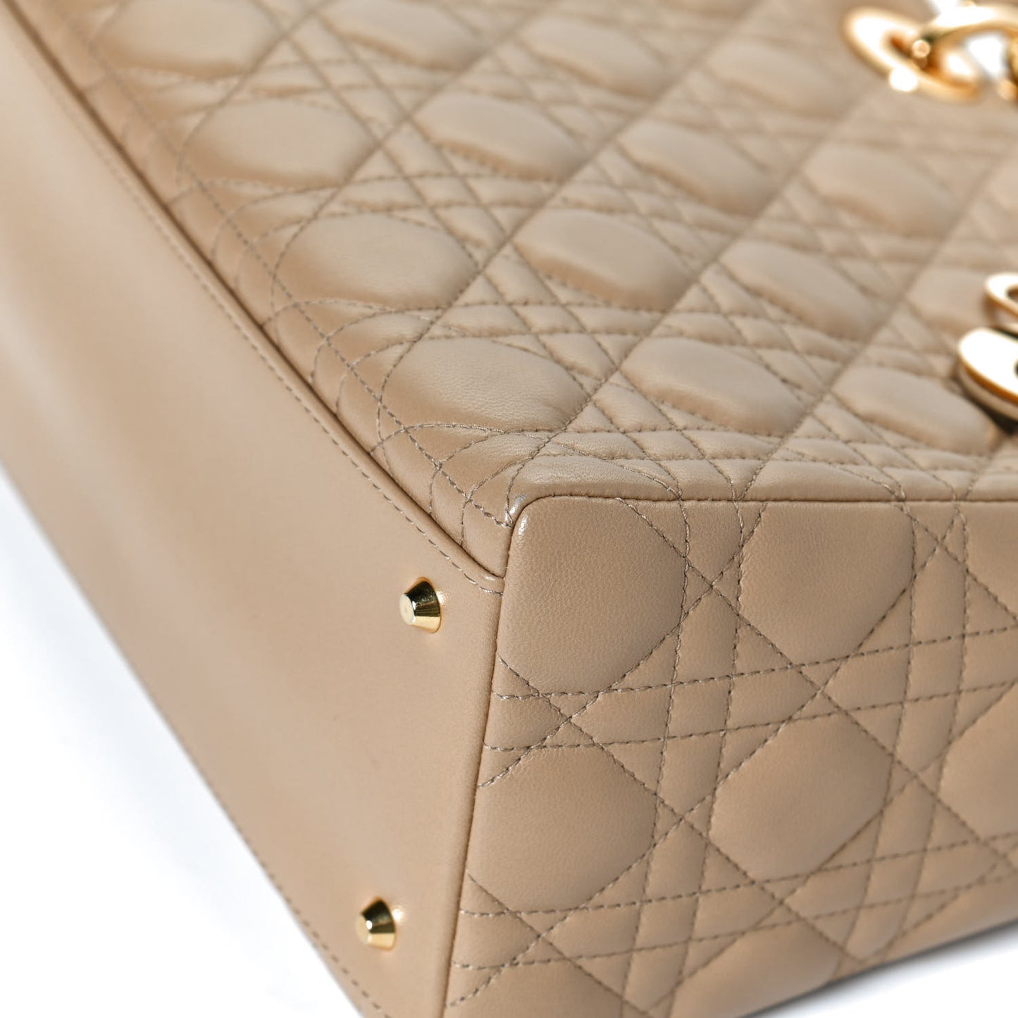 Lambskin Cannage Medium Lady Dior Beige