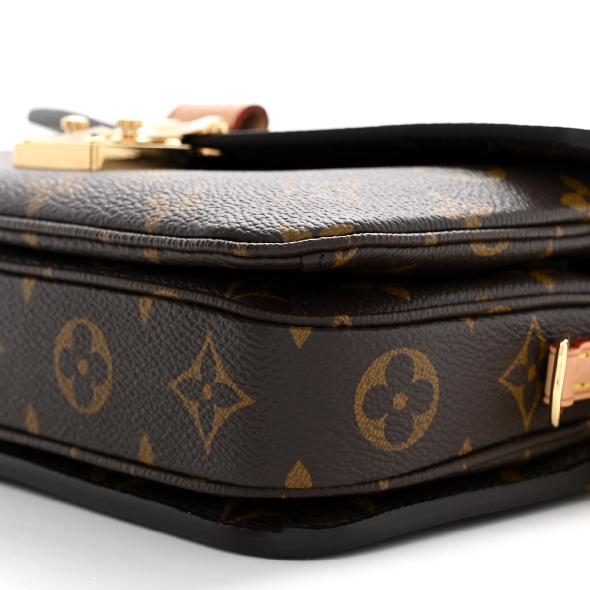 Monogram Pochette Metis East West