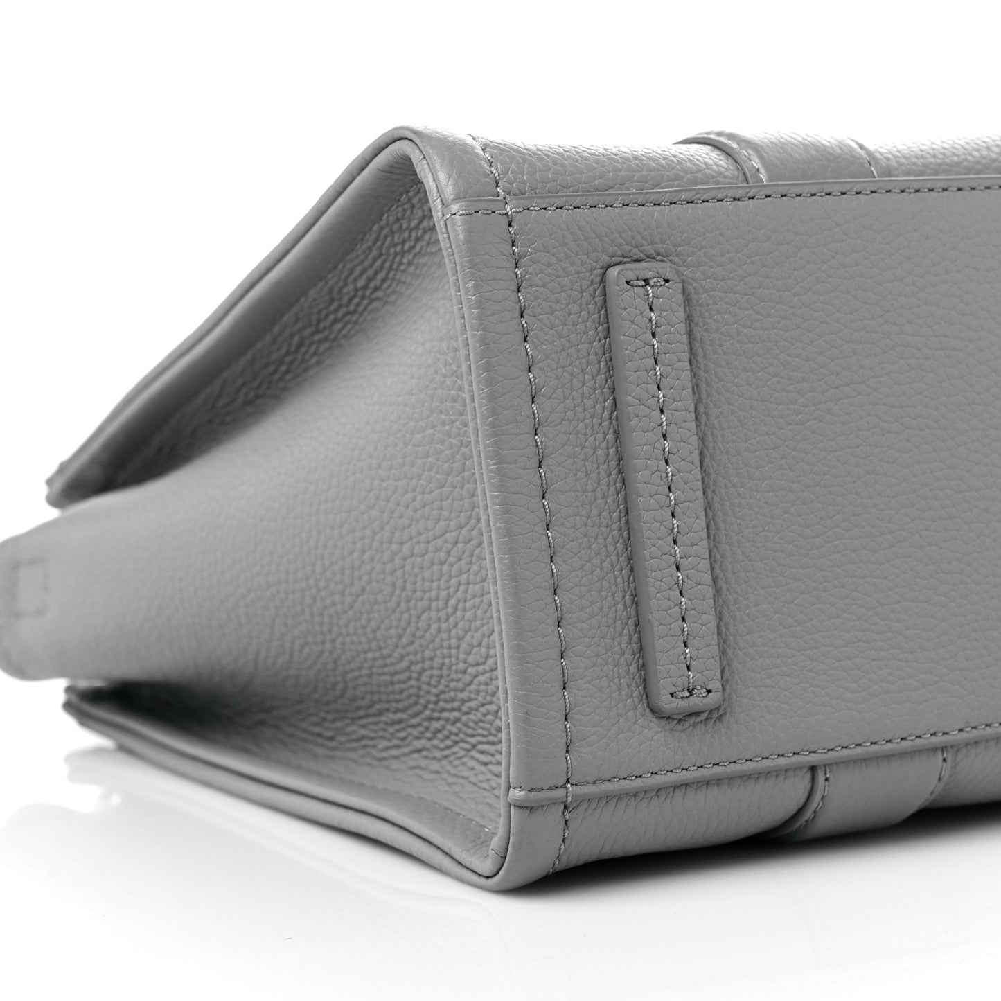 Grained Calfskin Medium The Tote Bag Grey