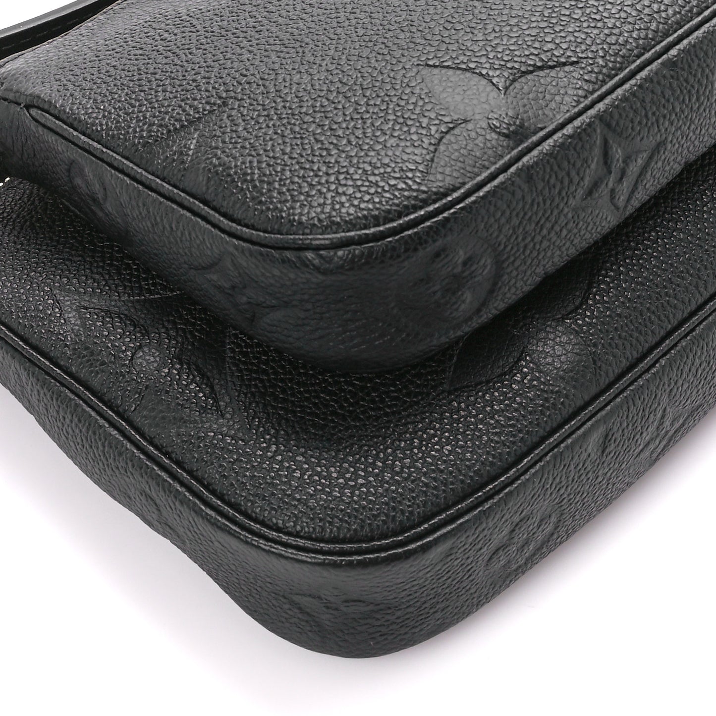 Empreinte Monogram Giant Multi Pochette Accessories Black