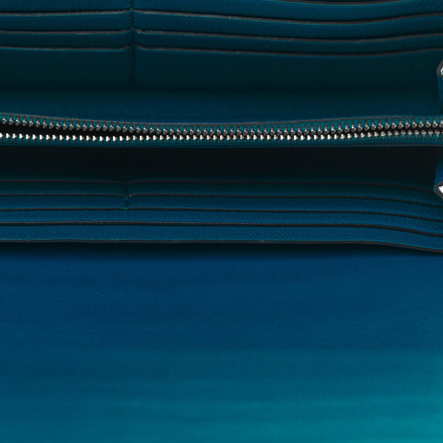 Shiny Alligator Constance Wallet Bleu Izmir