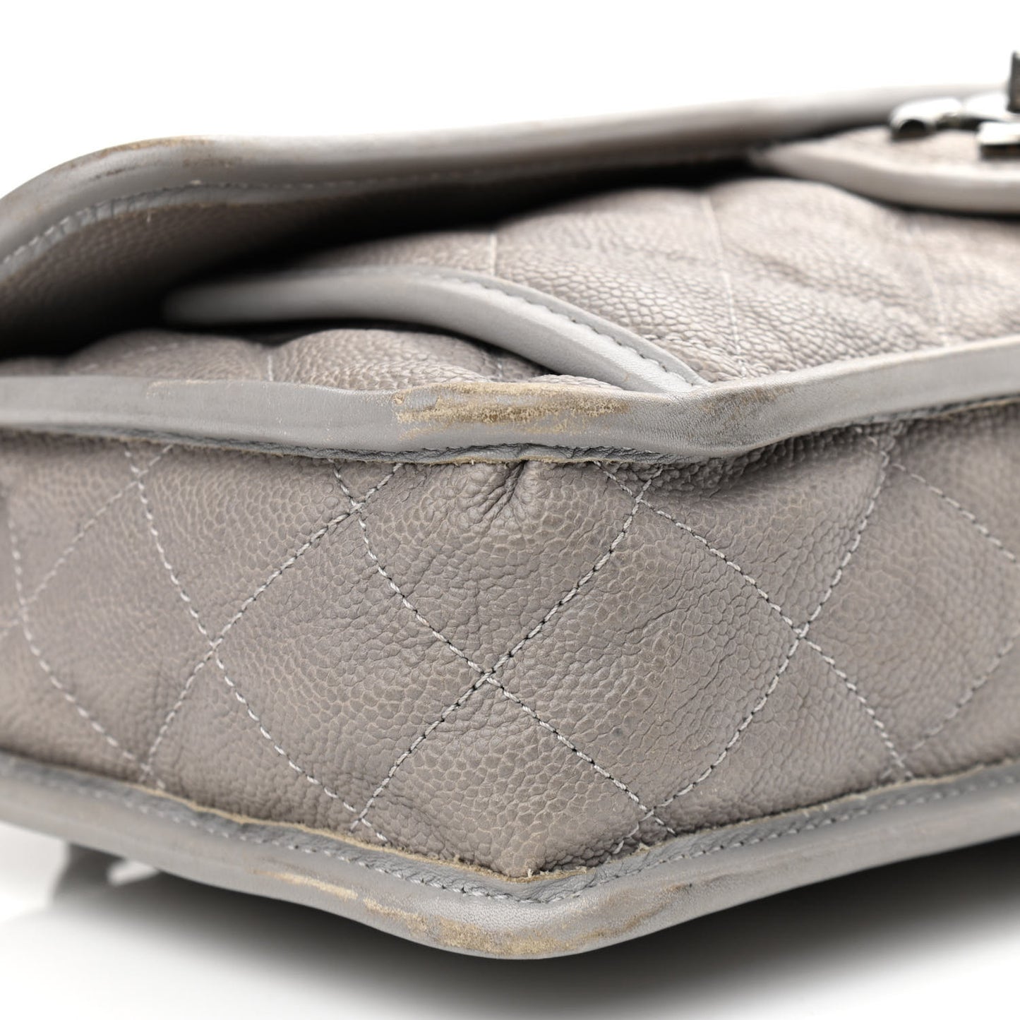 Caviar Quilted Medium French Riviera Flap Light Grey