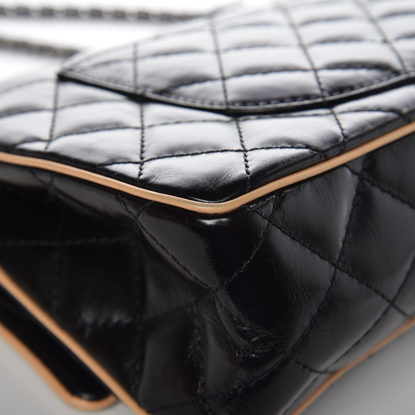 Glazed Calfskin Quilted 2.55 Reissue 226 Flap Black Beige