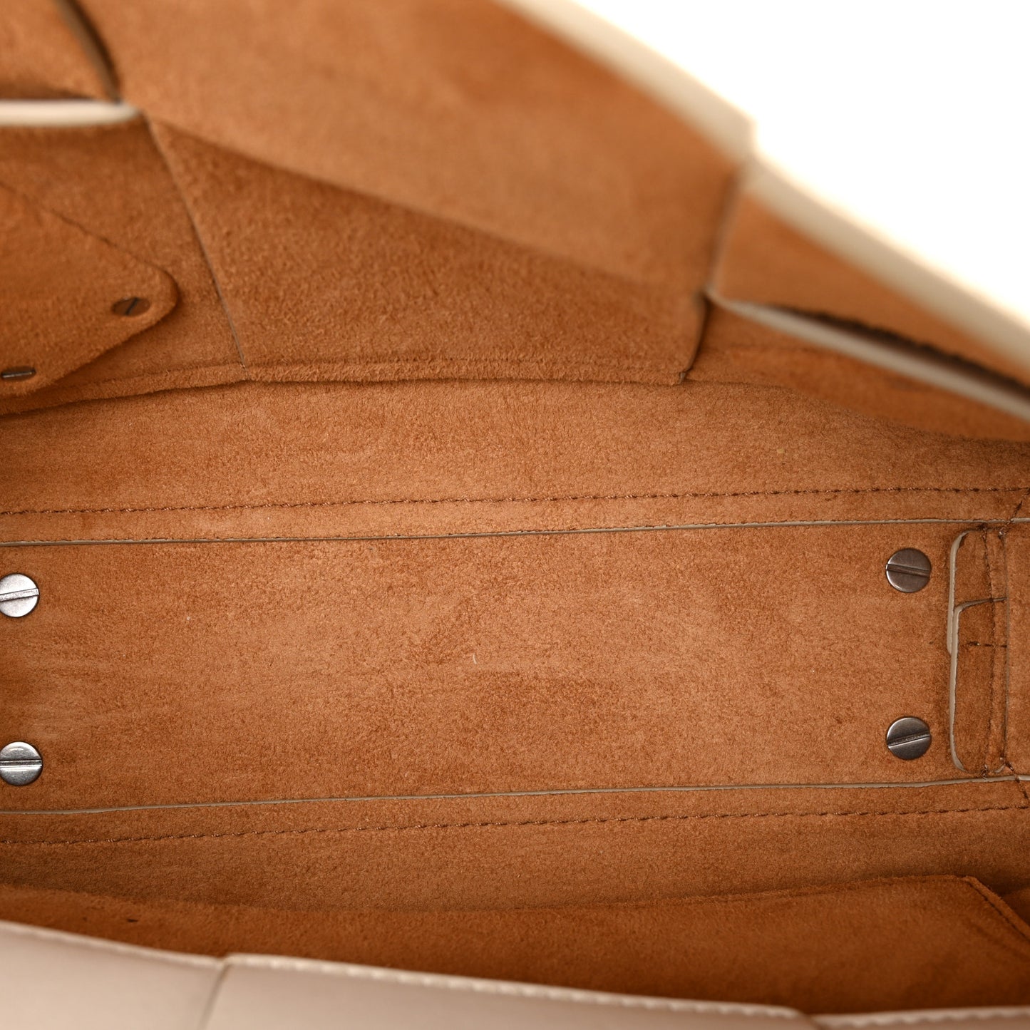 French Calfskin Maxi Intrecciato Arco 33 Bianco