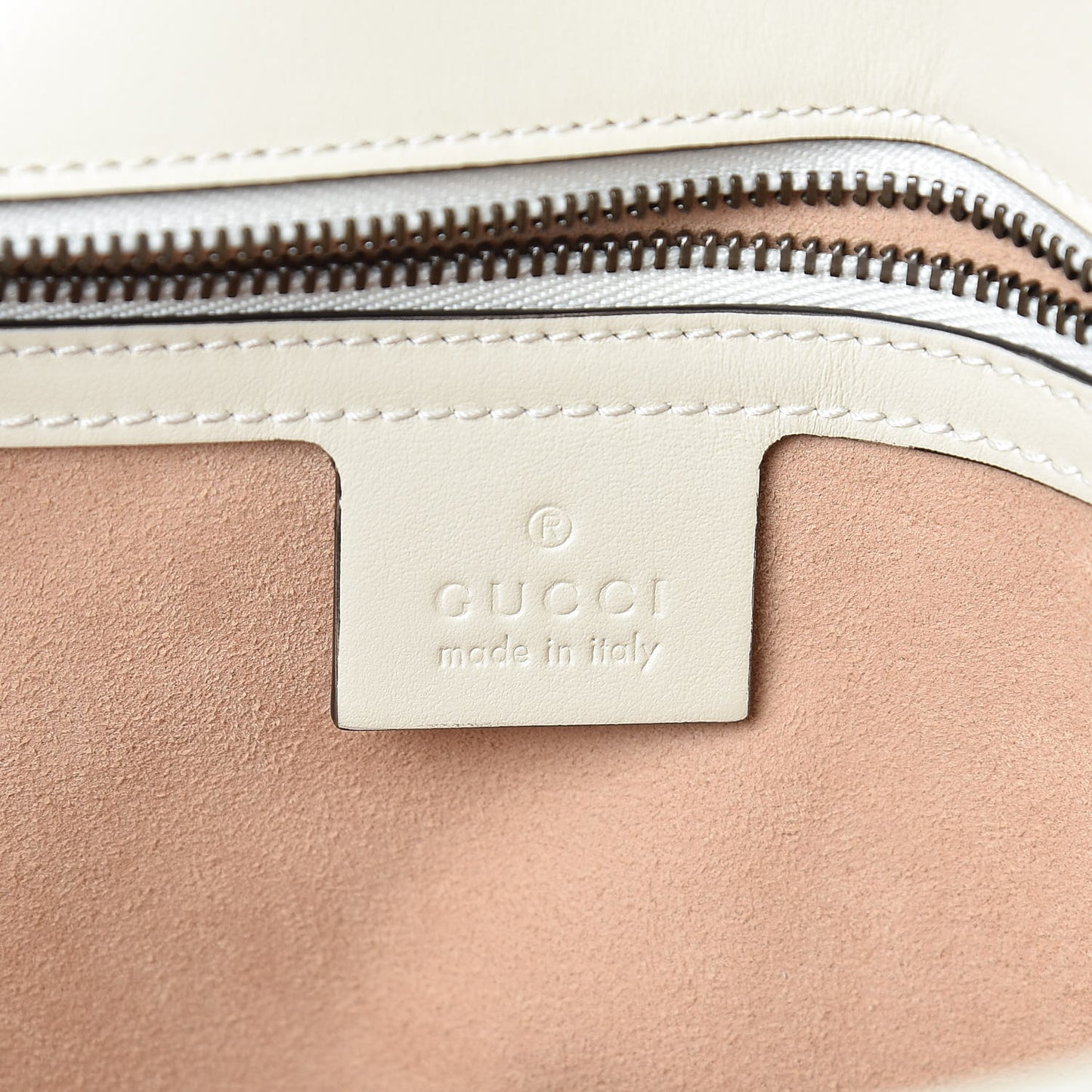 Calfskin Matelasse Small GG Marmont Shoulder Bag White