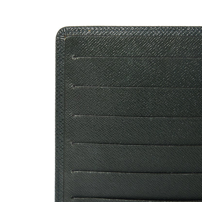 Louis Vuitton Taiga Medium Ring Agenda Cover Epicea 8 of 11