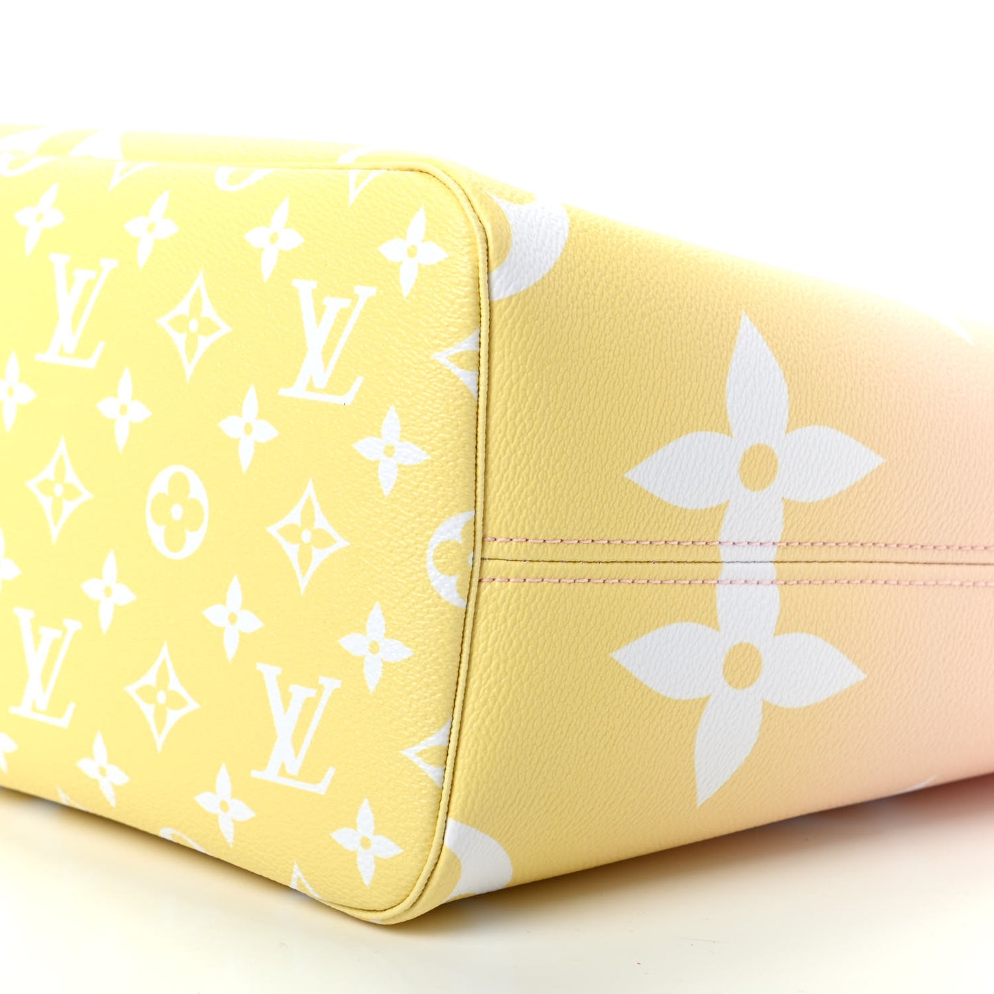 Monogram Giant By The Pool Neverfull MM Light Pink