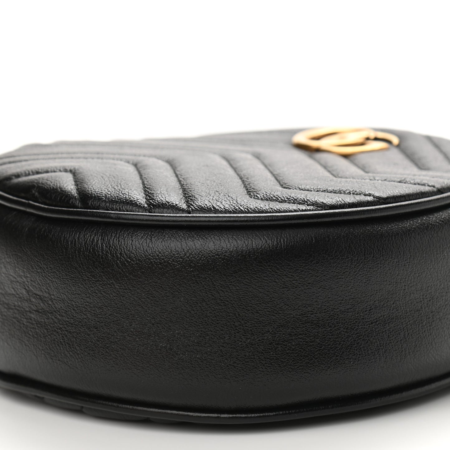 Azalea Calfskin Matelasse Heart Mini GG Marmont Round Shoulder Bag Black