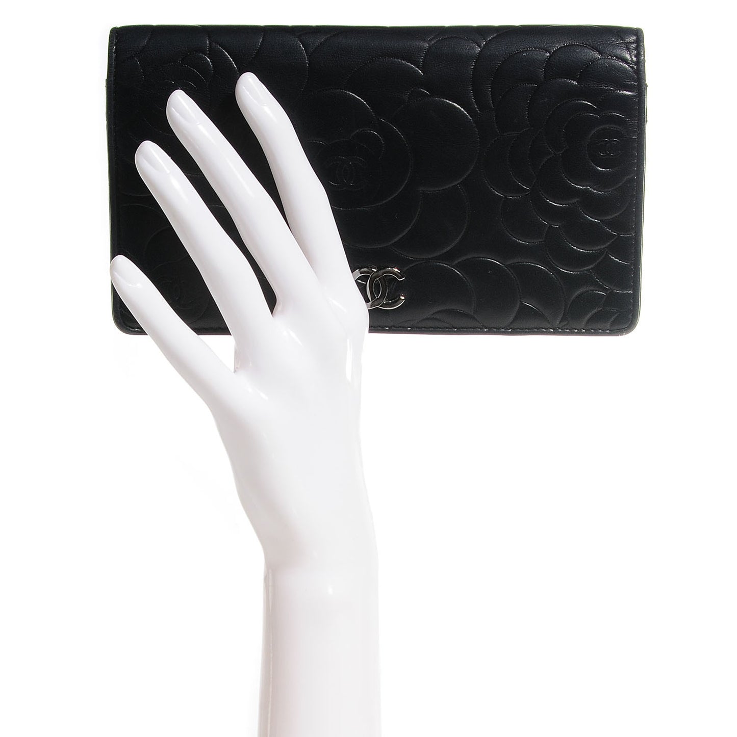 Lambskin Camellia Embossed Yen Wallet Black