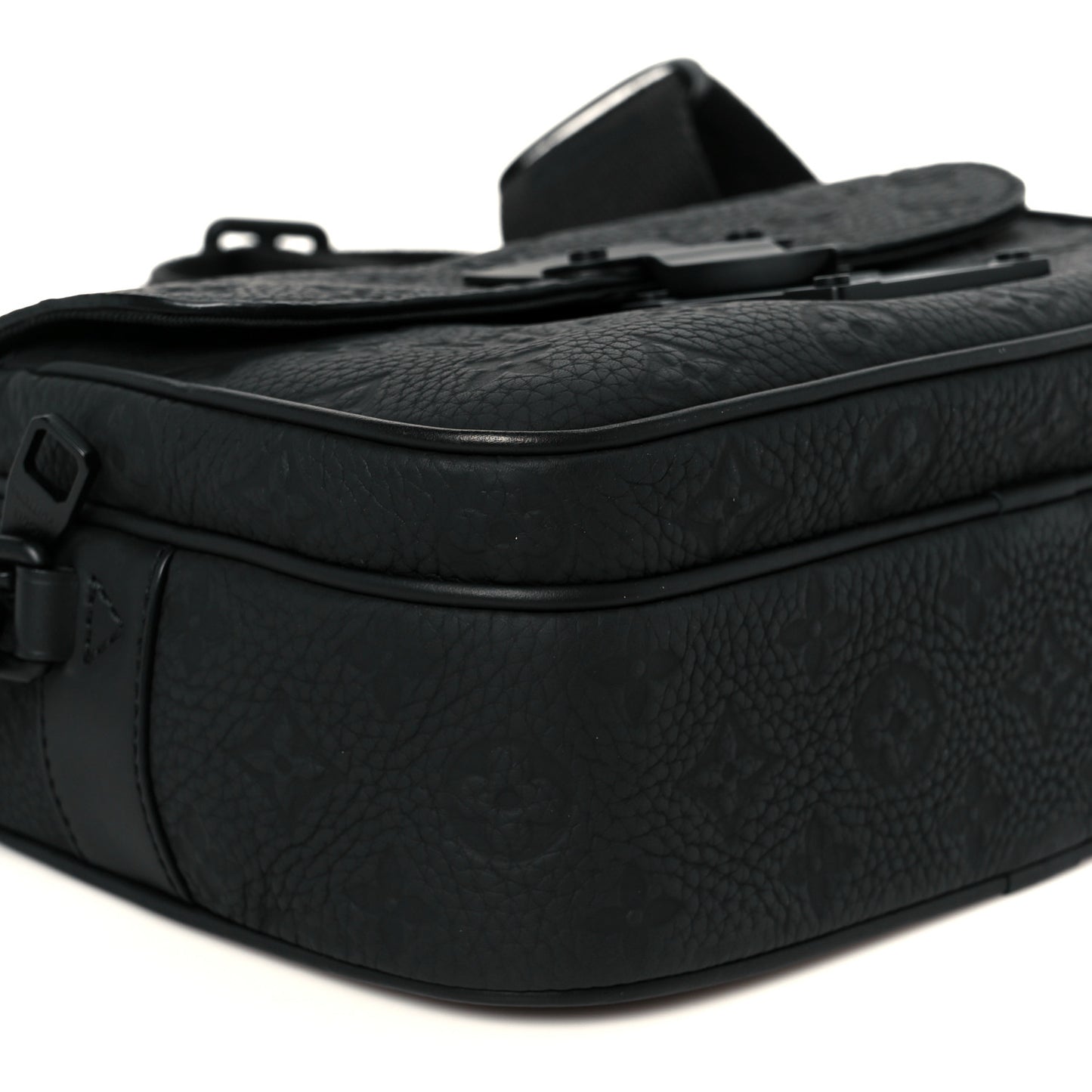 Taurillon Monogram S Lock Messenger Black