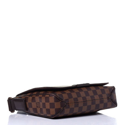 Louis Vuitton Damier Ebene District PM 4 of 10
