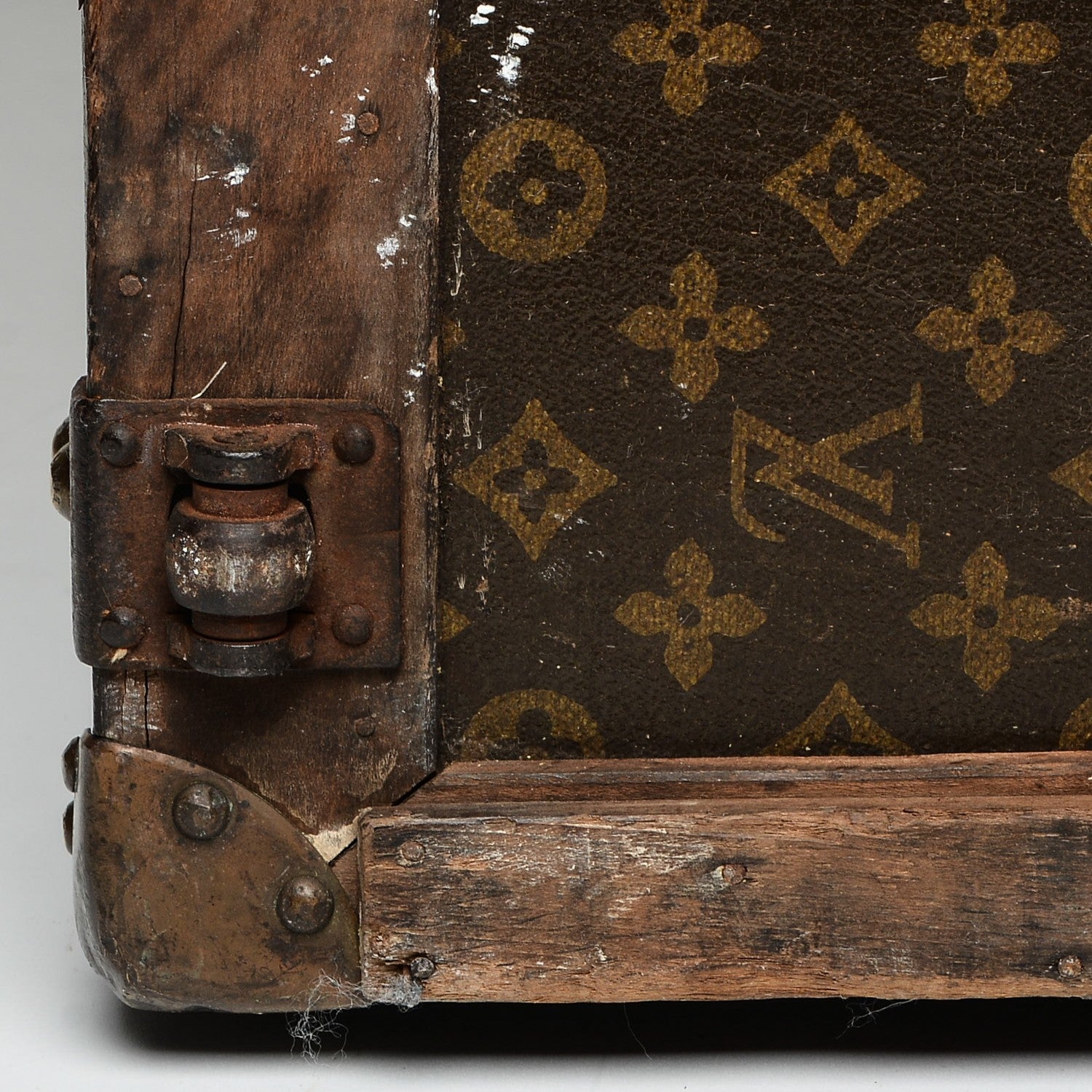 Louis Vuitton Monogram Small Cabin Trunk 31 of 46