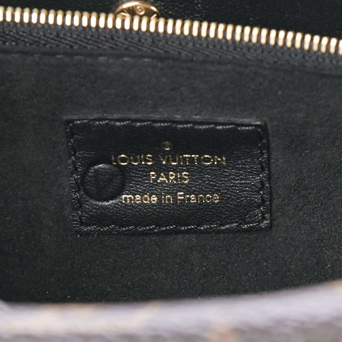 Monogram Double V Black