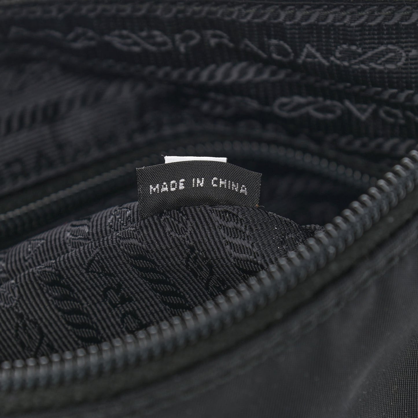 Tessuto Nylon Saffiano Flat Messenger Bag Black