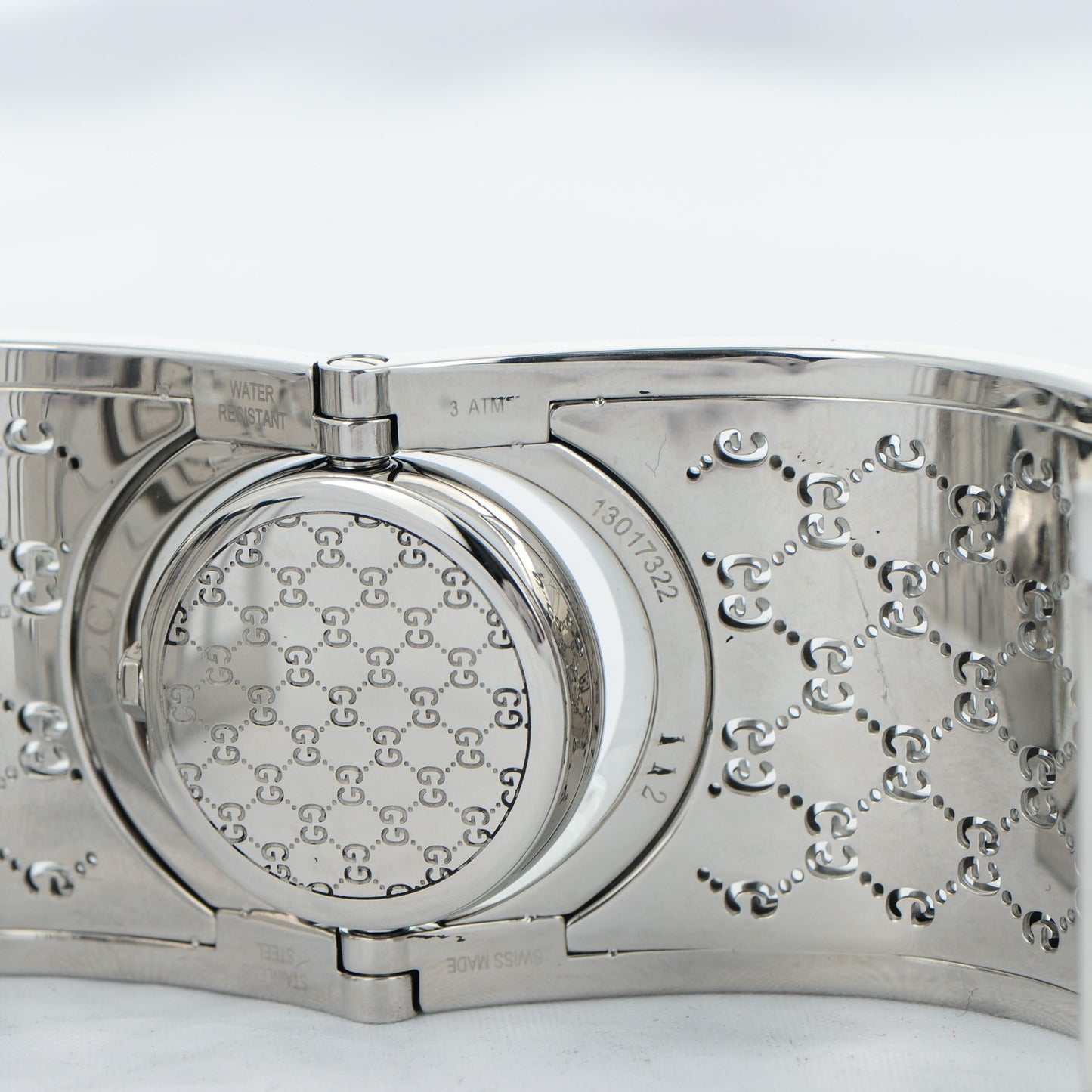 Stainless Steel Diamond Bezel Mother of Pearl 33mm Twirl Quartz Watch