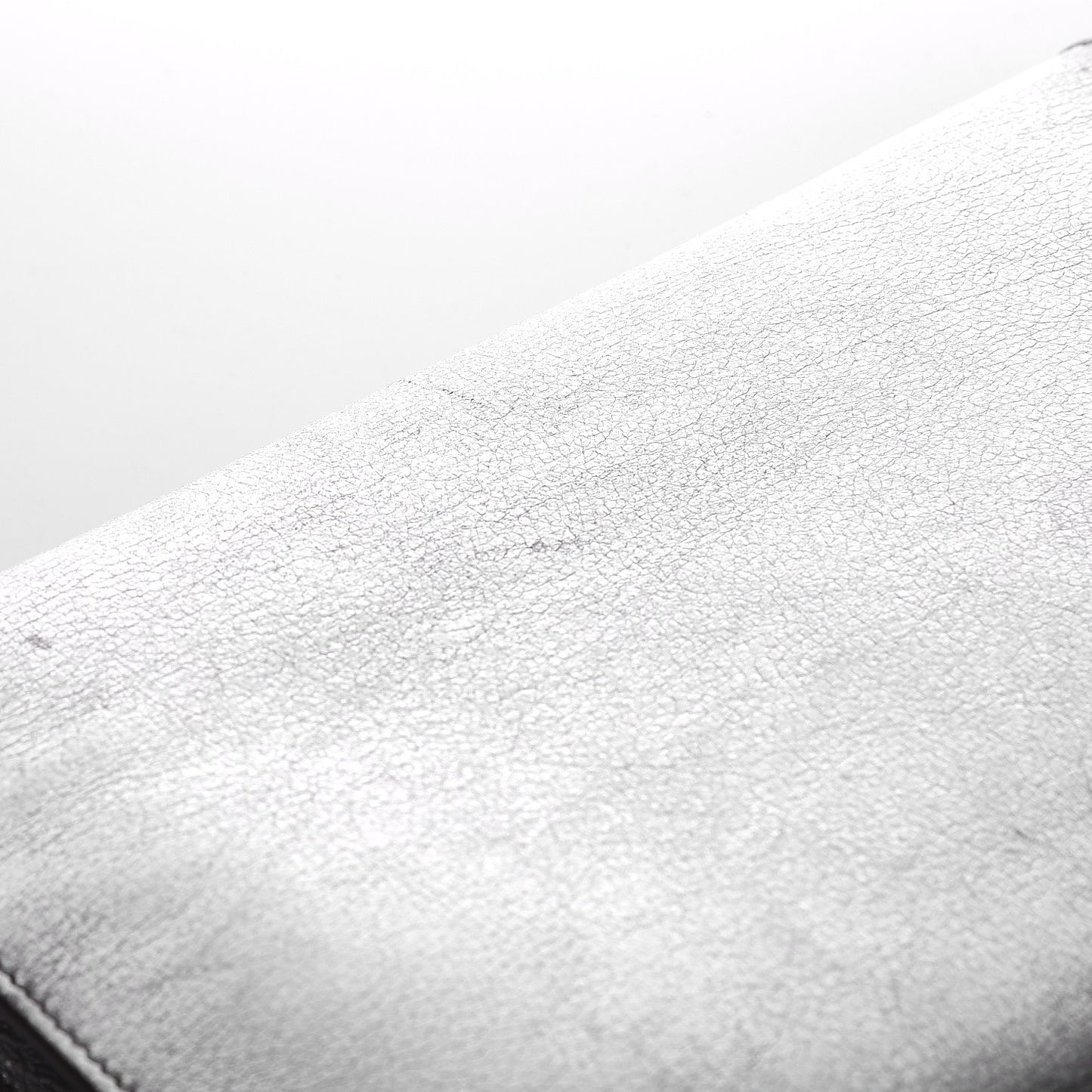 Grained Metallic Calfskin Monogram Chain Wallet Argento