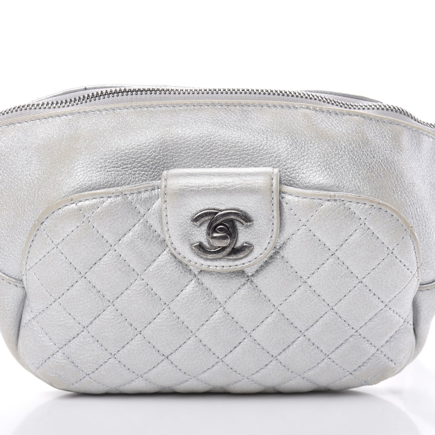 Metallic Grained Calfskin Quilted Casual Rock Waist Bag Fanny Pack Silver