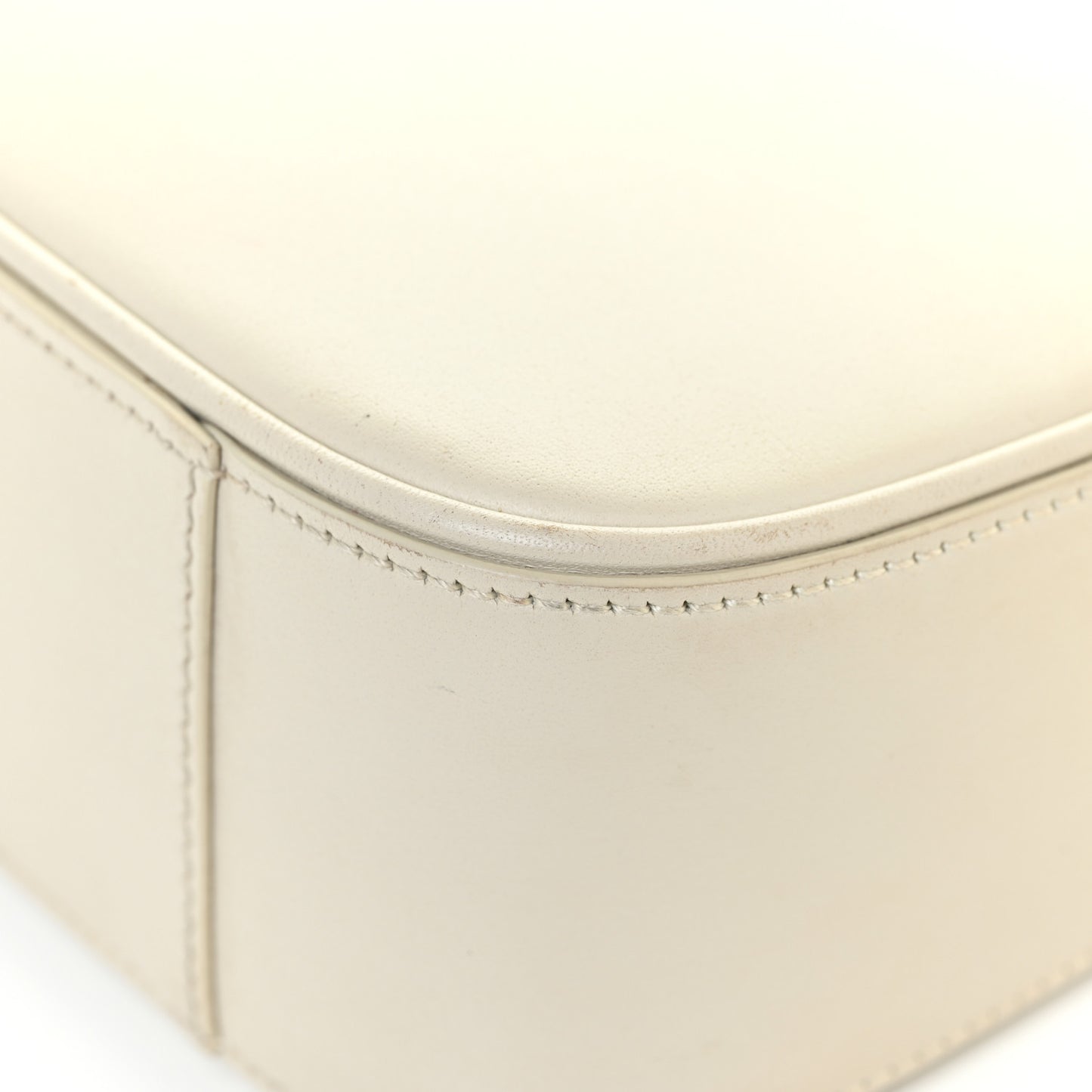 Smooth Calfskin Le 5 A 7 Hobo Crema Soft