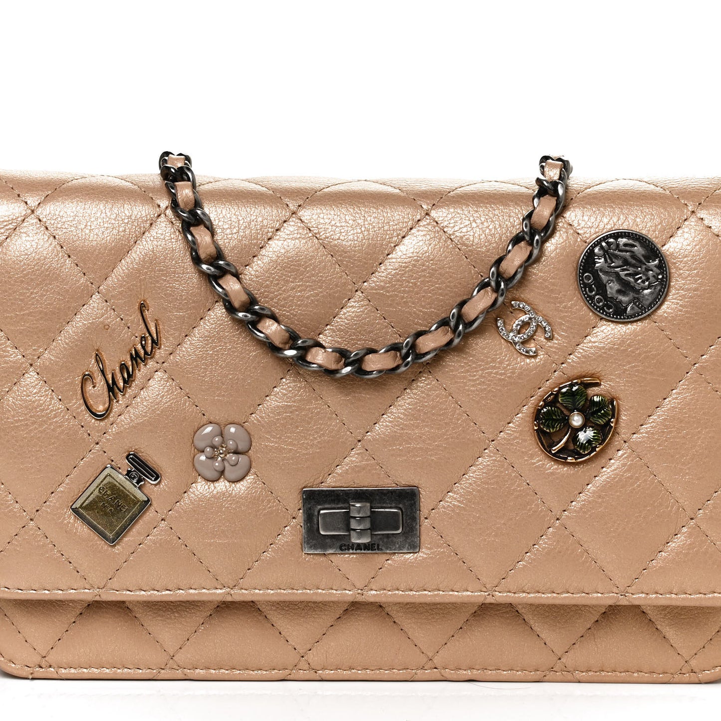 Metallic Calfskin Lucky Charms Casino 2.55 Reissue Wallet On Chain WOC Beige