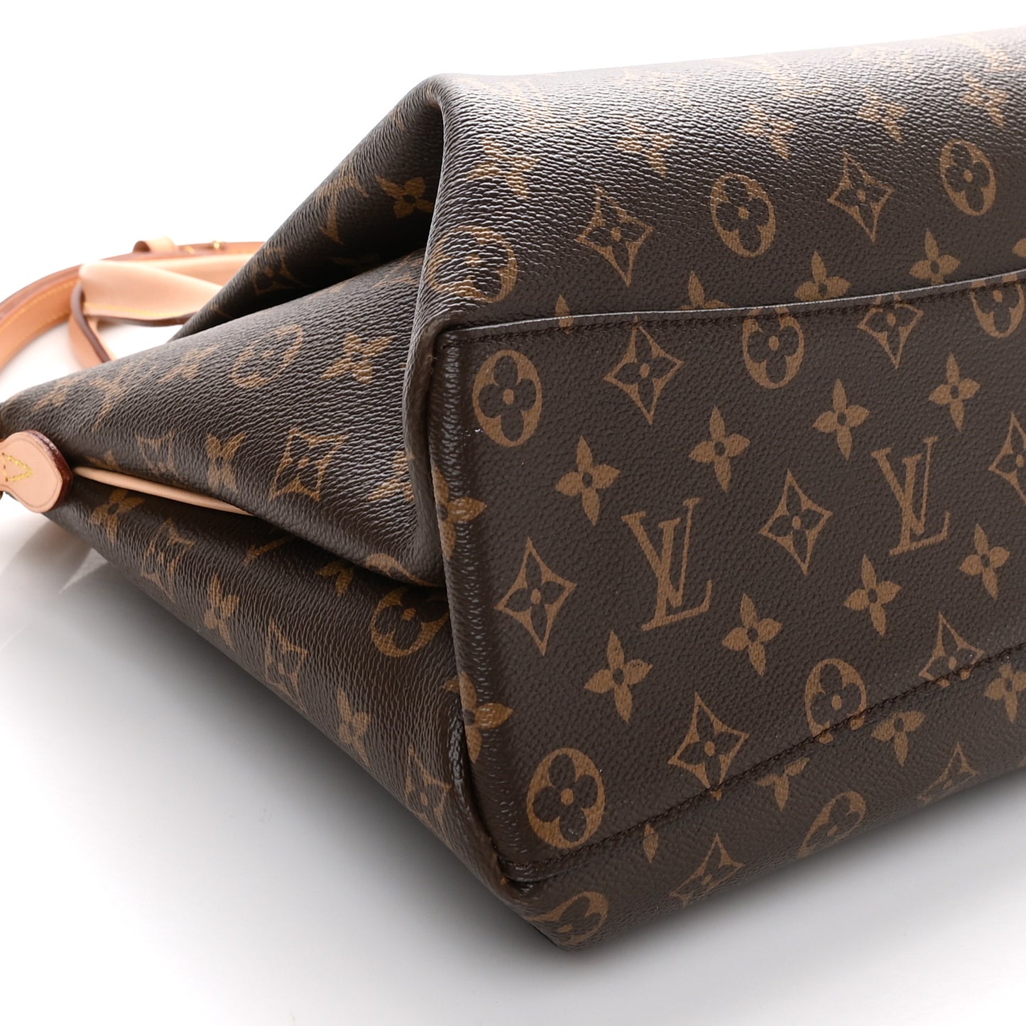 Monogram Rivoli MM