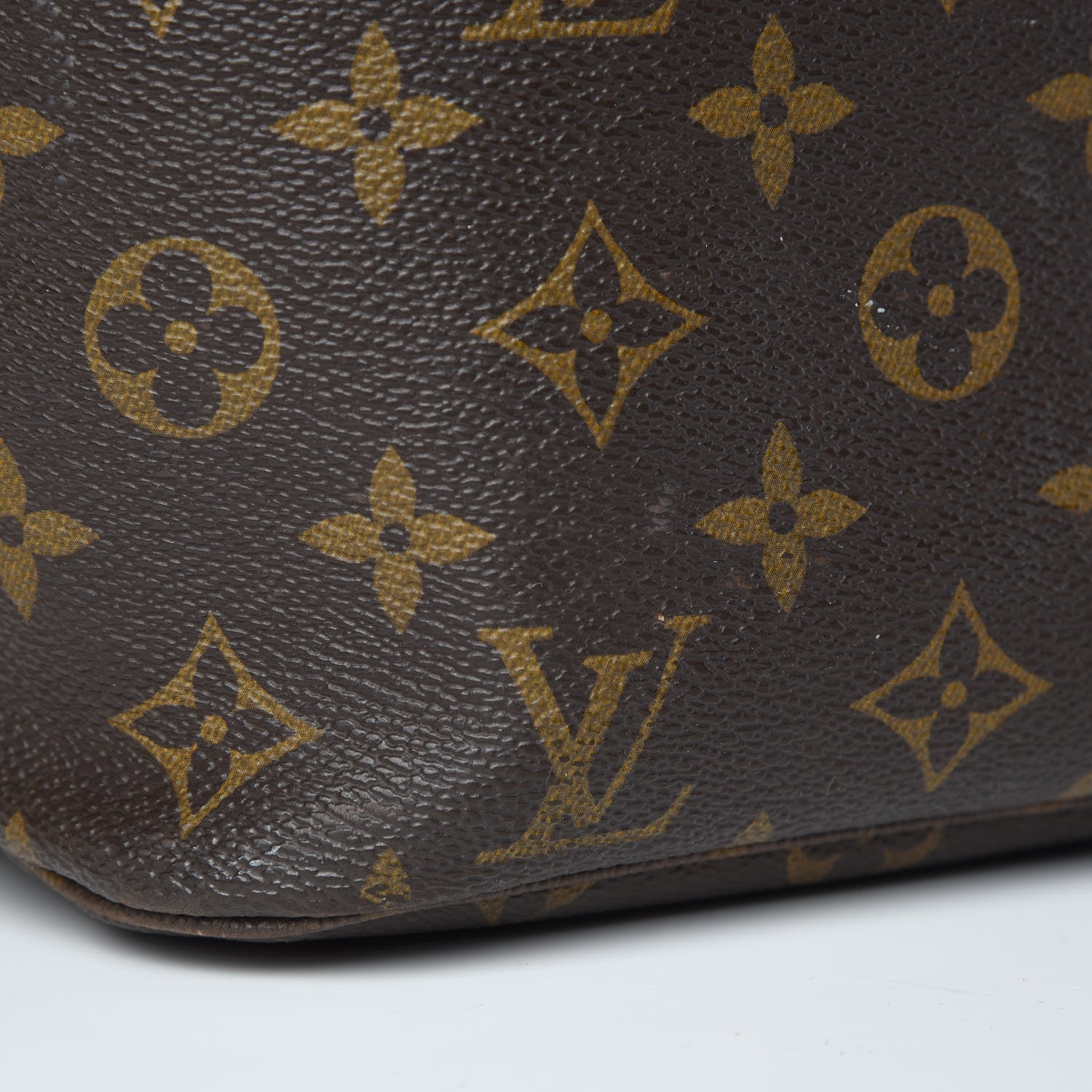 Louis Vuitton Monogram Neverfull MM 15 of 16